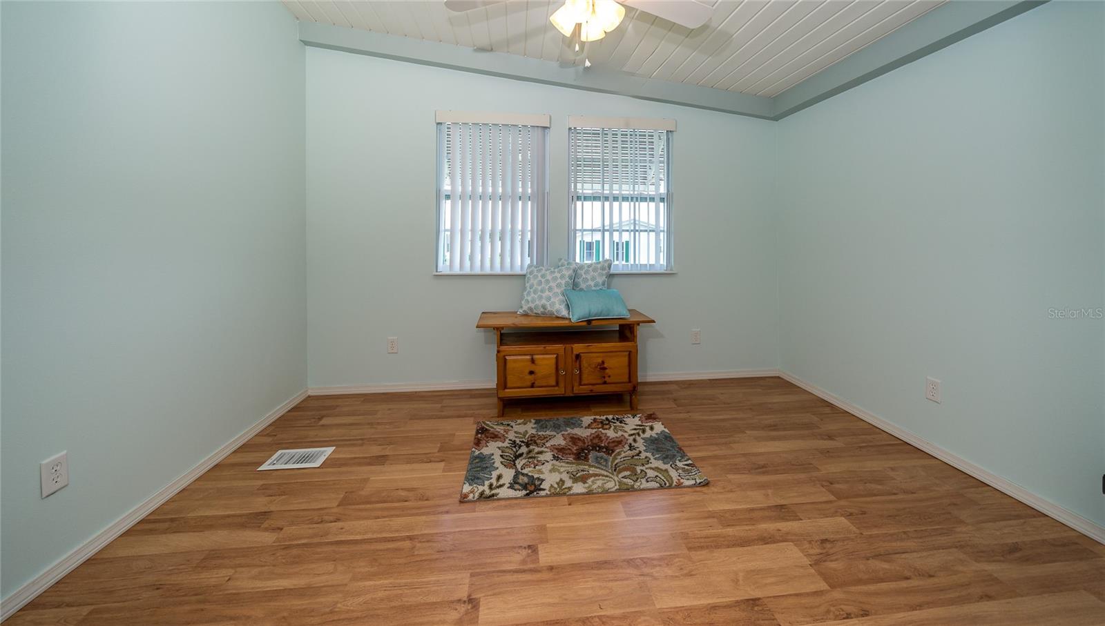 37443 Gill Ave Property Photo 39