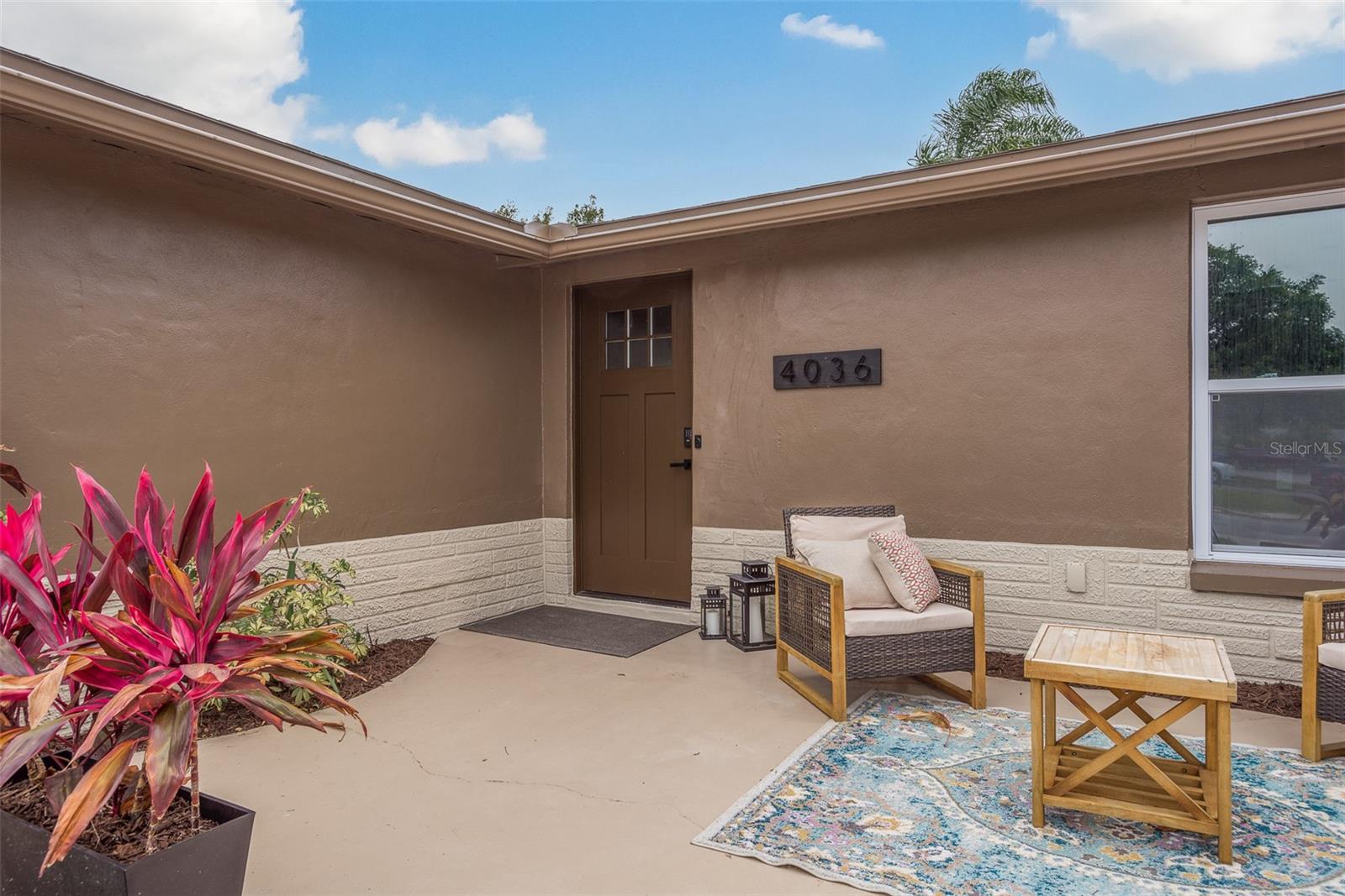 4036 Sunray Dr Property Photo 3