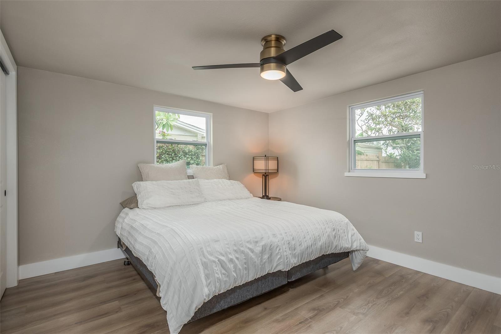 4036 Sunray Dr Property Photo 18