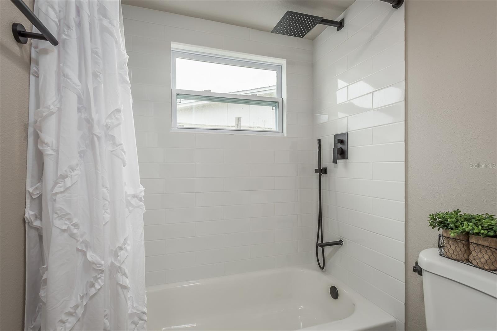 4036 Sunray Dr Property Photo 20
