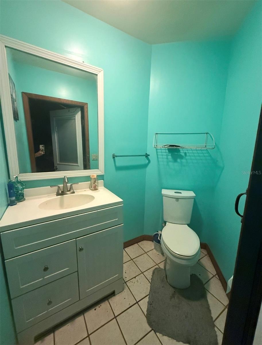 585 E Foresthill Pl Property Photo 10