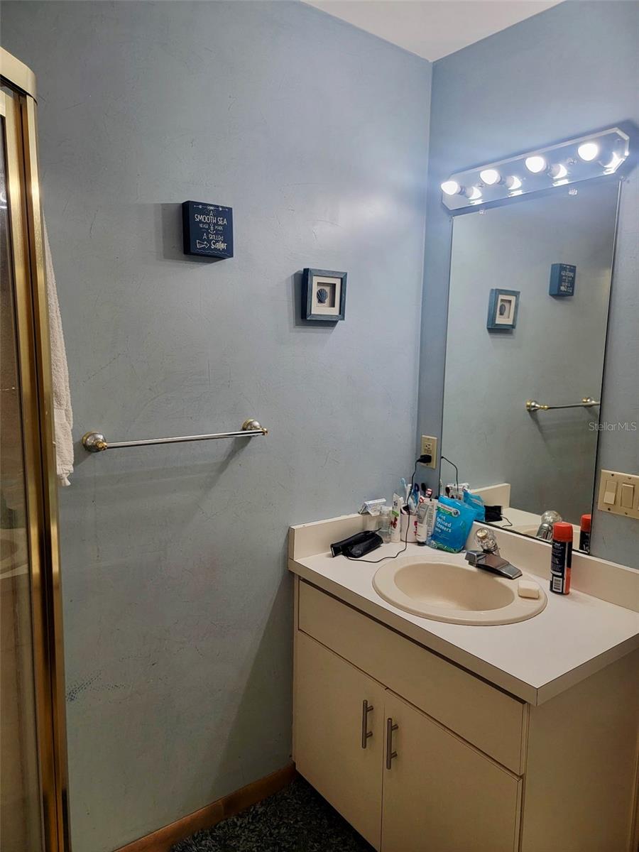 585 E Foresthill Pl Property Photo 12