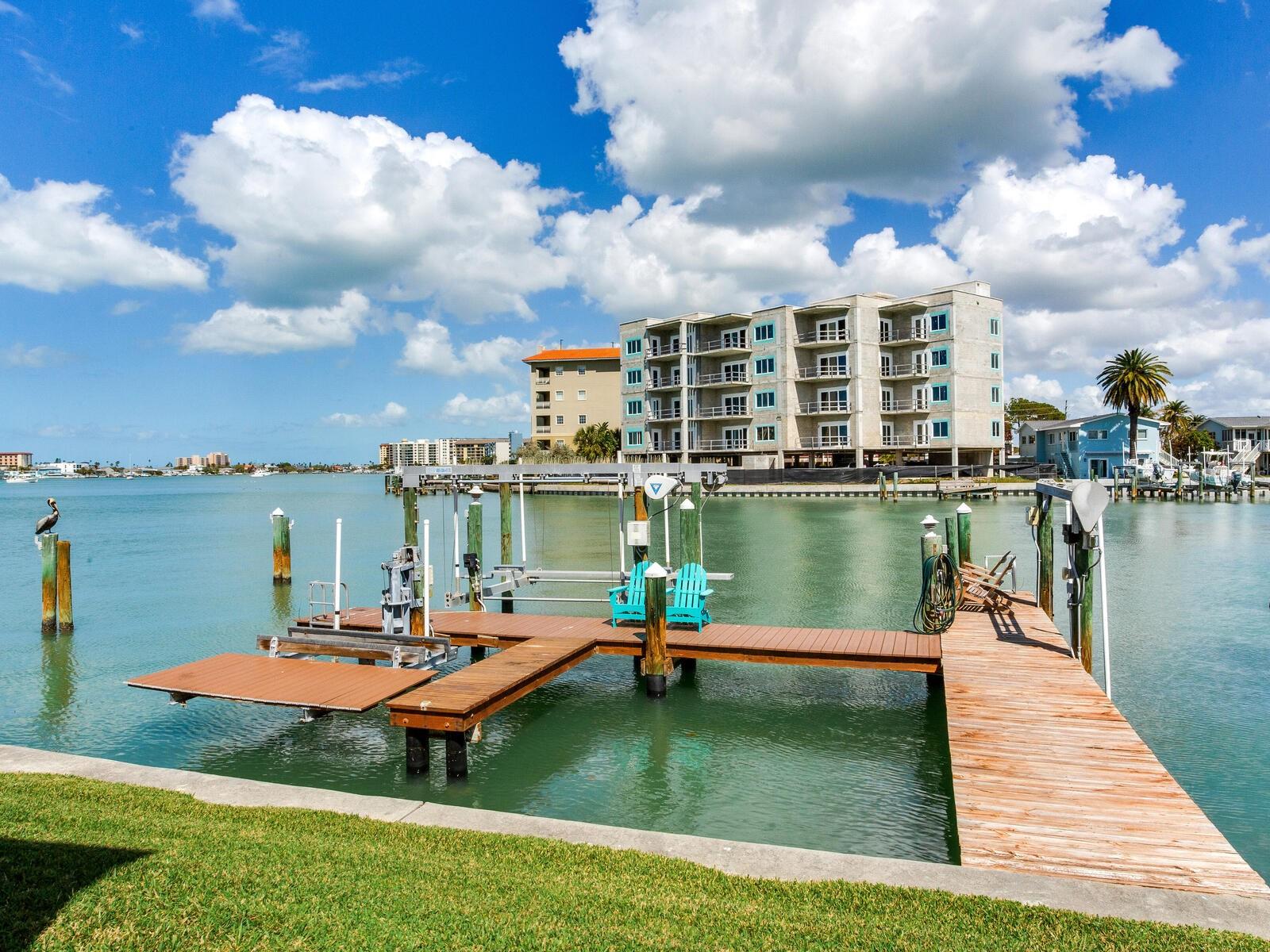 210 Dolphin Pt #b Property Photo 15