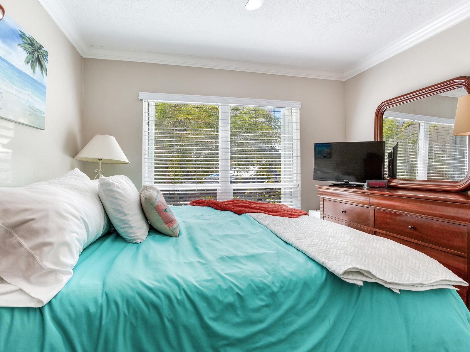 210 Dolphin Pt #b Property Photo 48