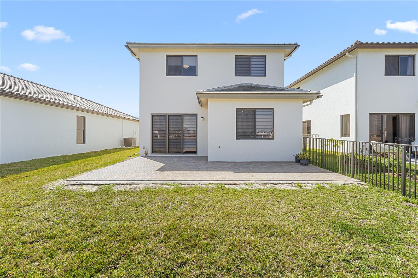 TB8482448 Property Photo 4