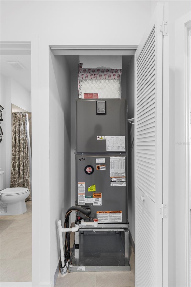 TB8482448 Property Photo 41