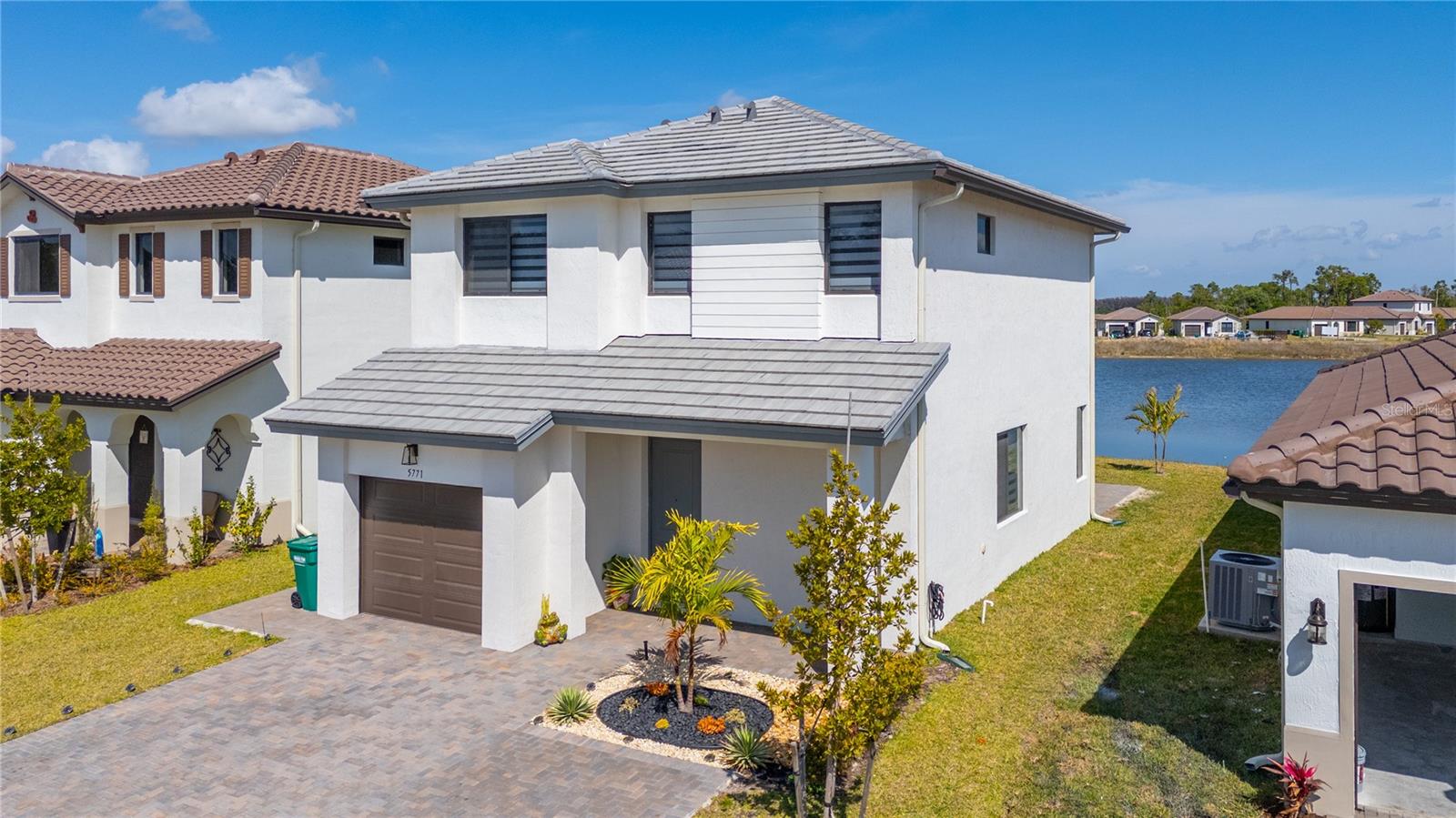 TB8482448 Property Photo 45