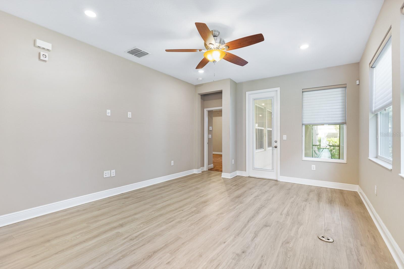 13892 Kingfisher Glen Dr Property Photo 14