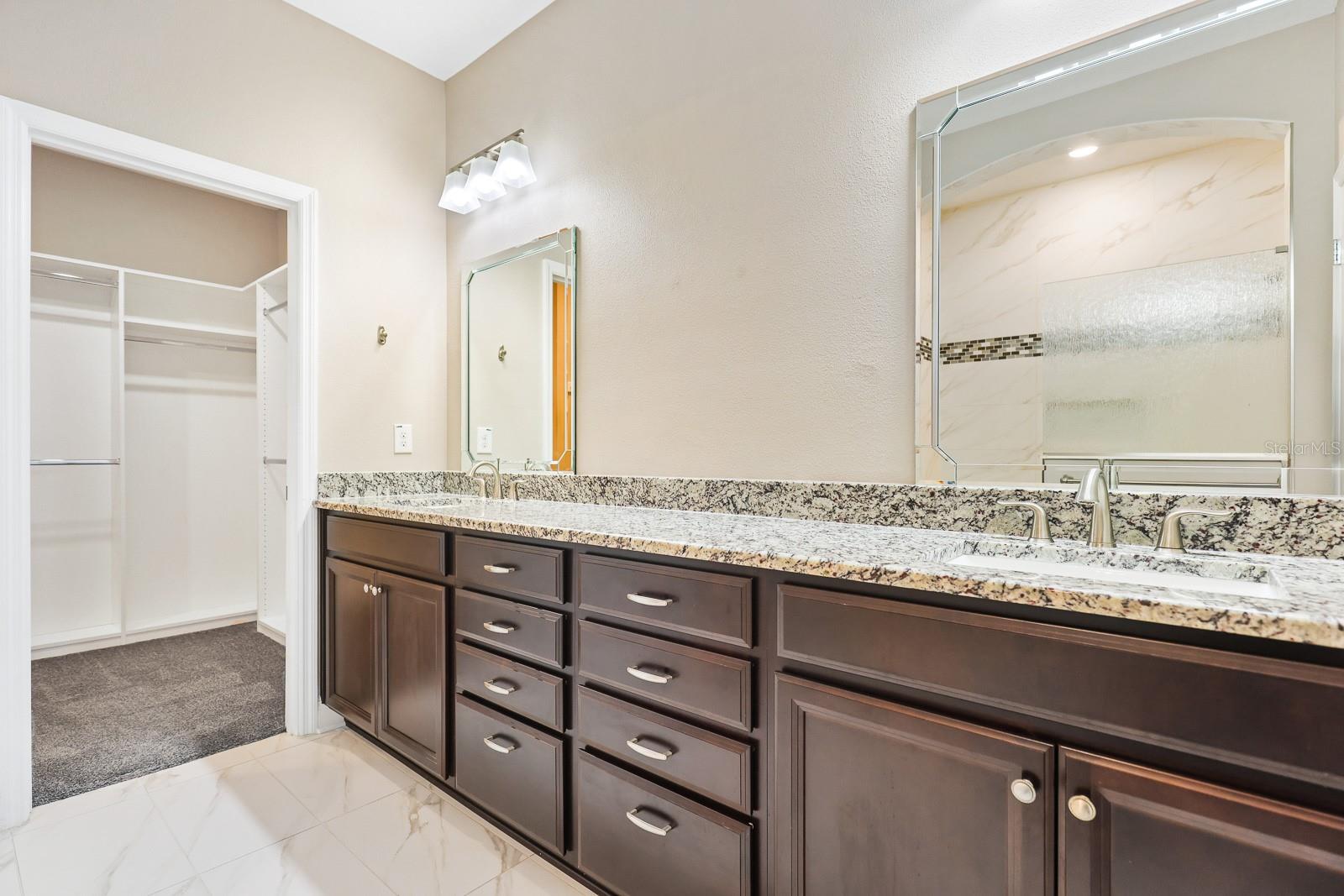 13892 Kingfisher Glen Dr Property Photo 19