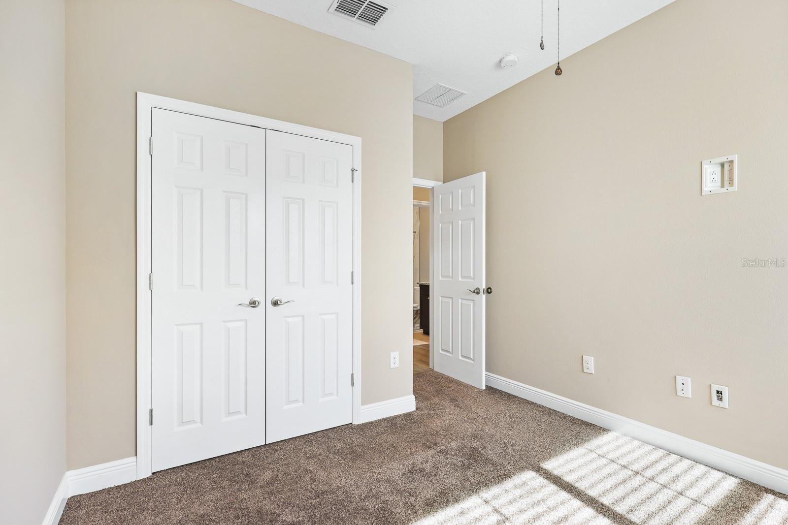 13892 Kingfisher Glen Dr Property Photo 24