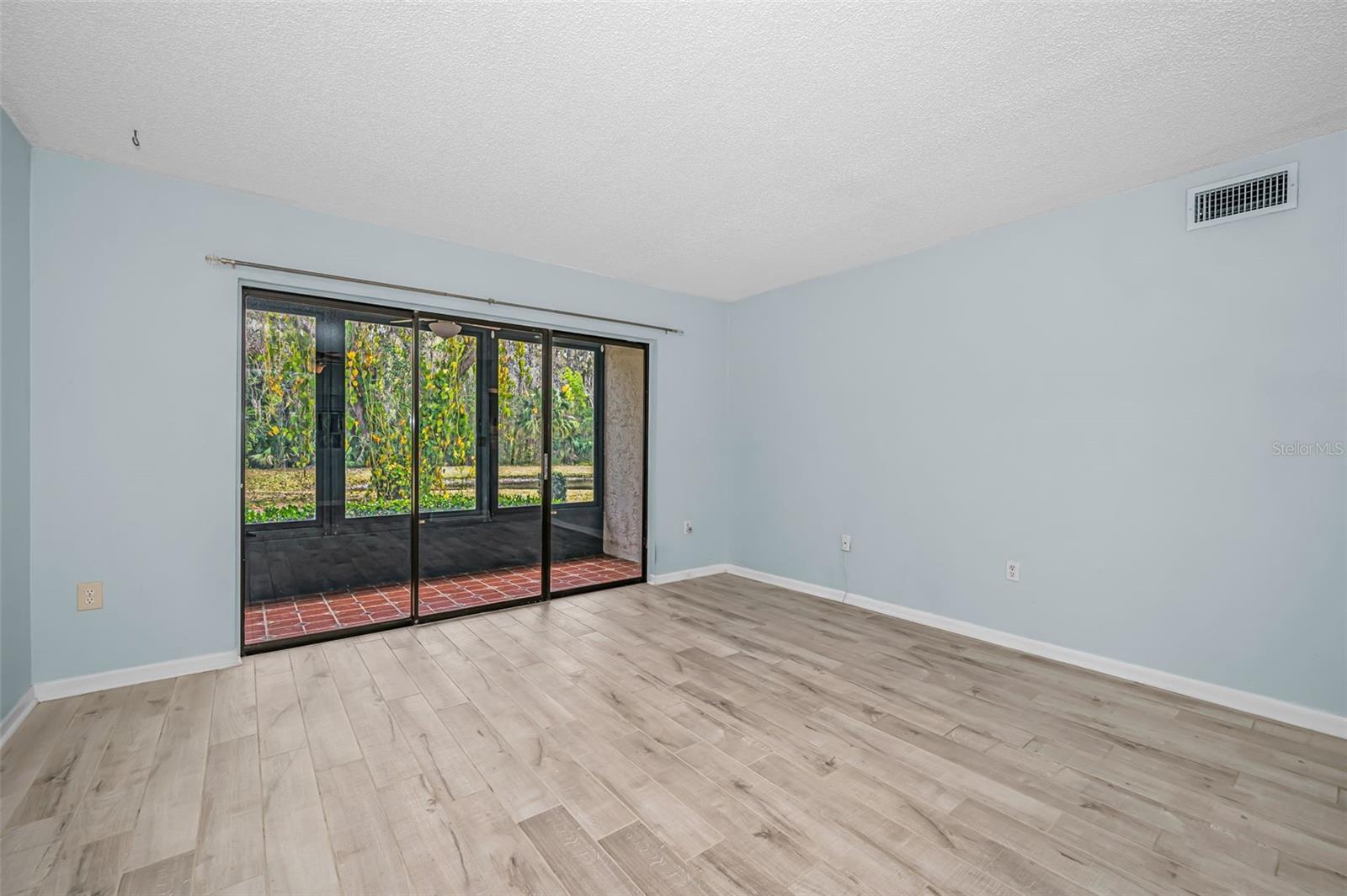 3232 Lake Pine Way E #c1 Property Photo 5