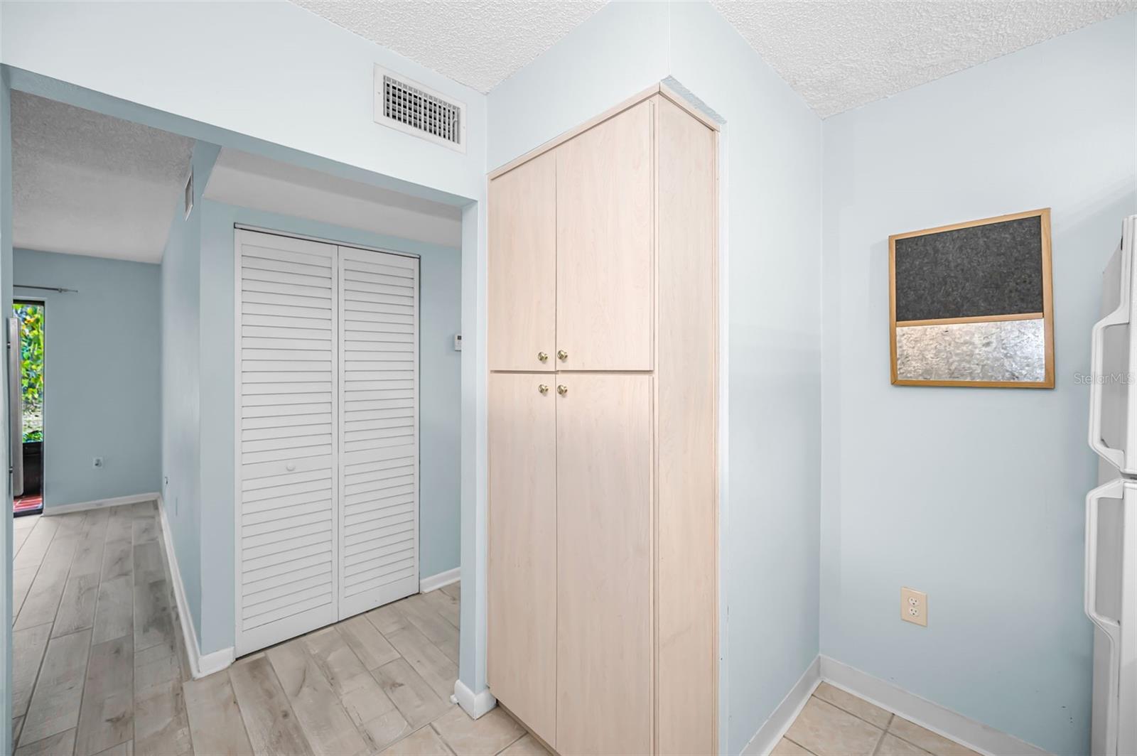 3232 Lake Pine Way E #c1 Property Photo 9