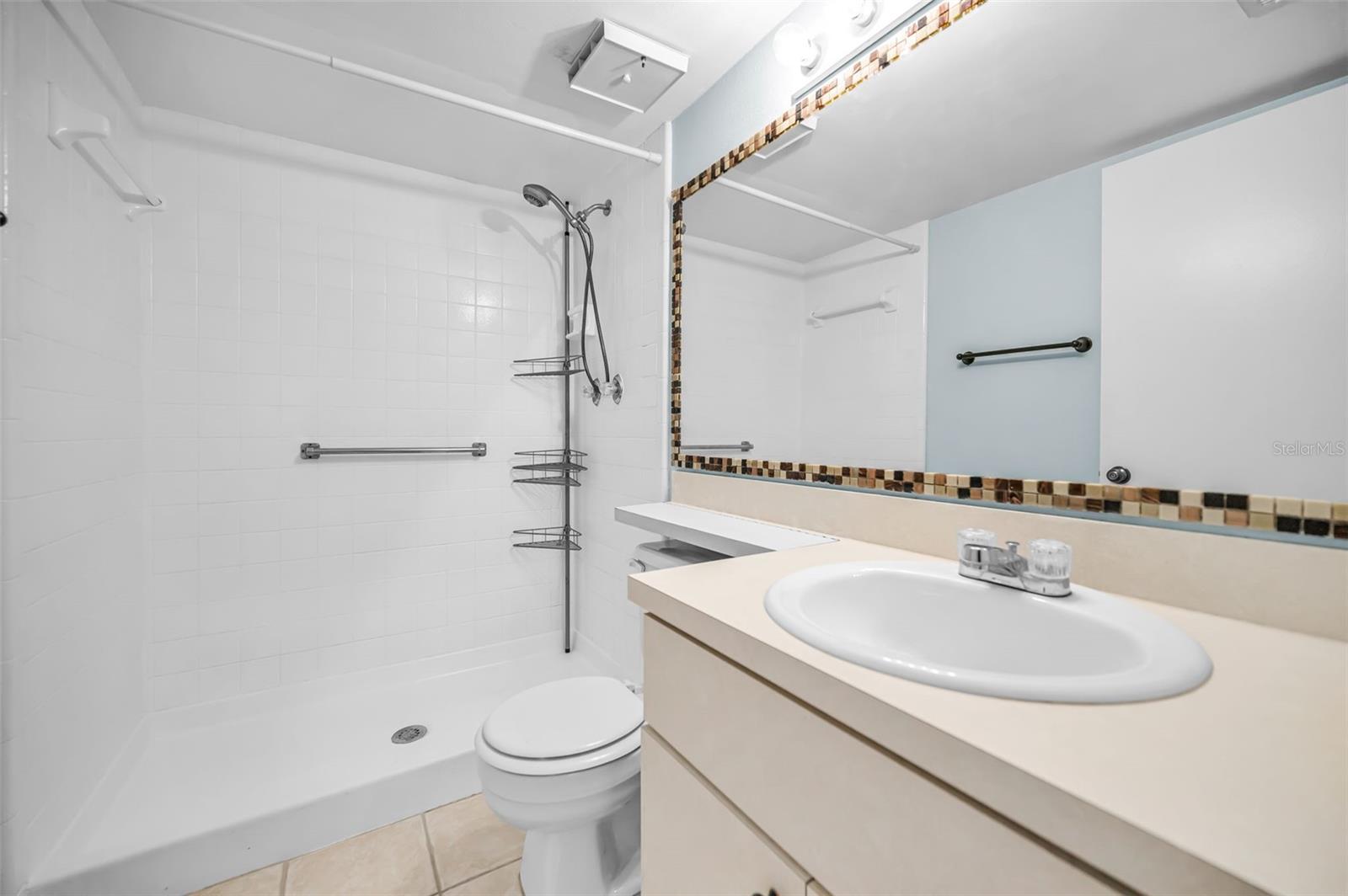 3232 Lake Pine Way E #c1 Property Photo 20