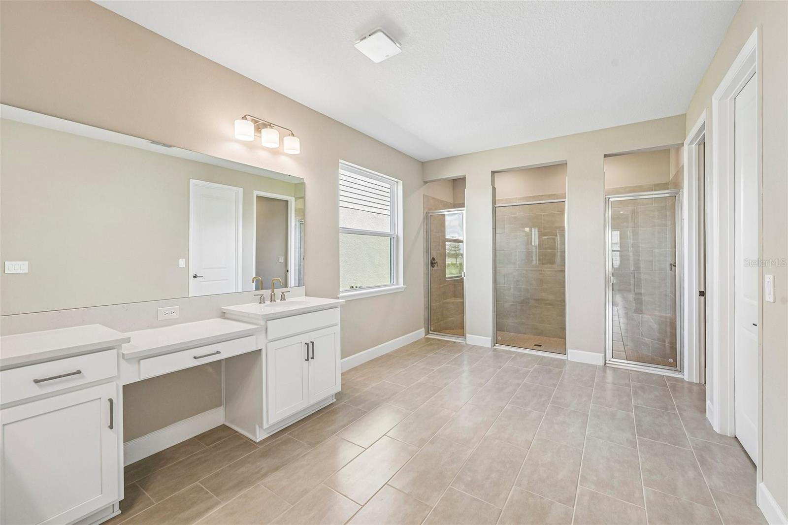 14223 Sawmill St Property Photo 4
