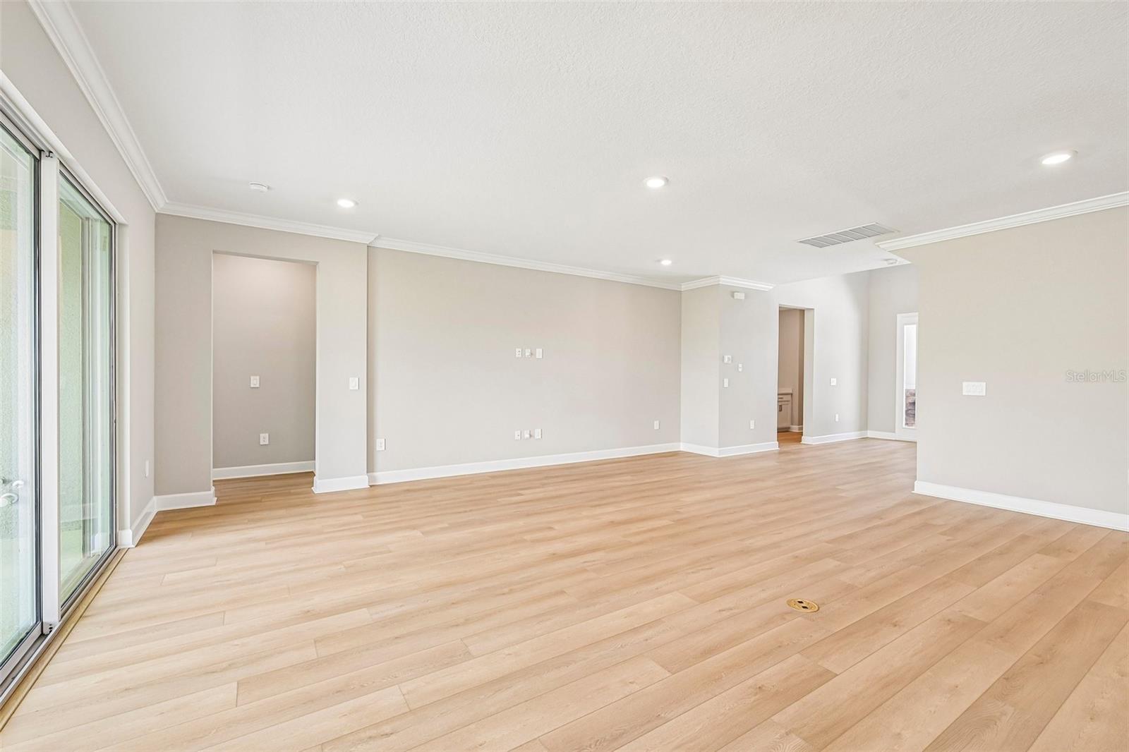 14223 Sawmill St Property Photo 11