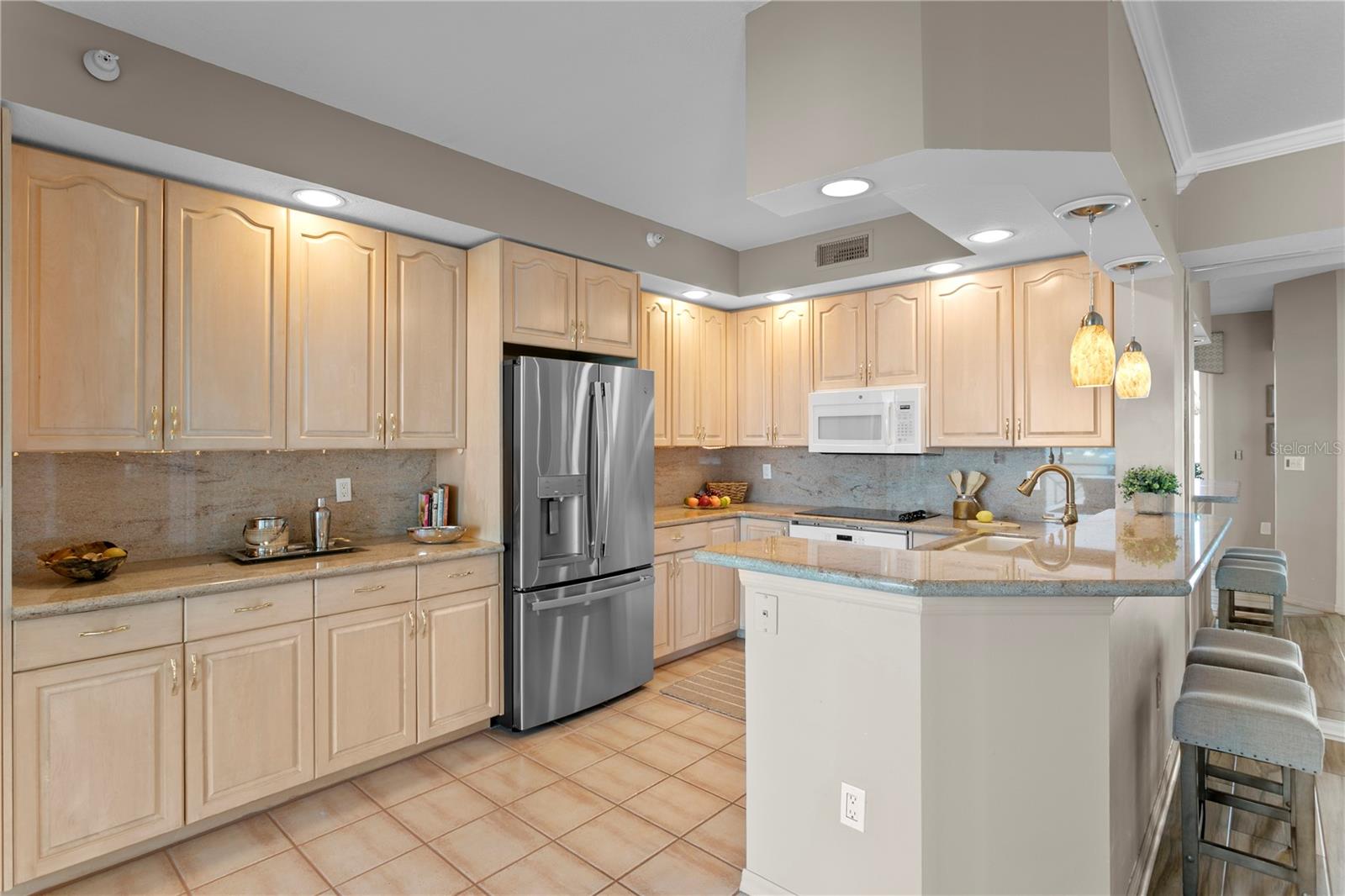 4717 Dolphin Cay Ln S #507 Property Photo 19