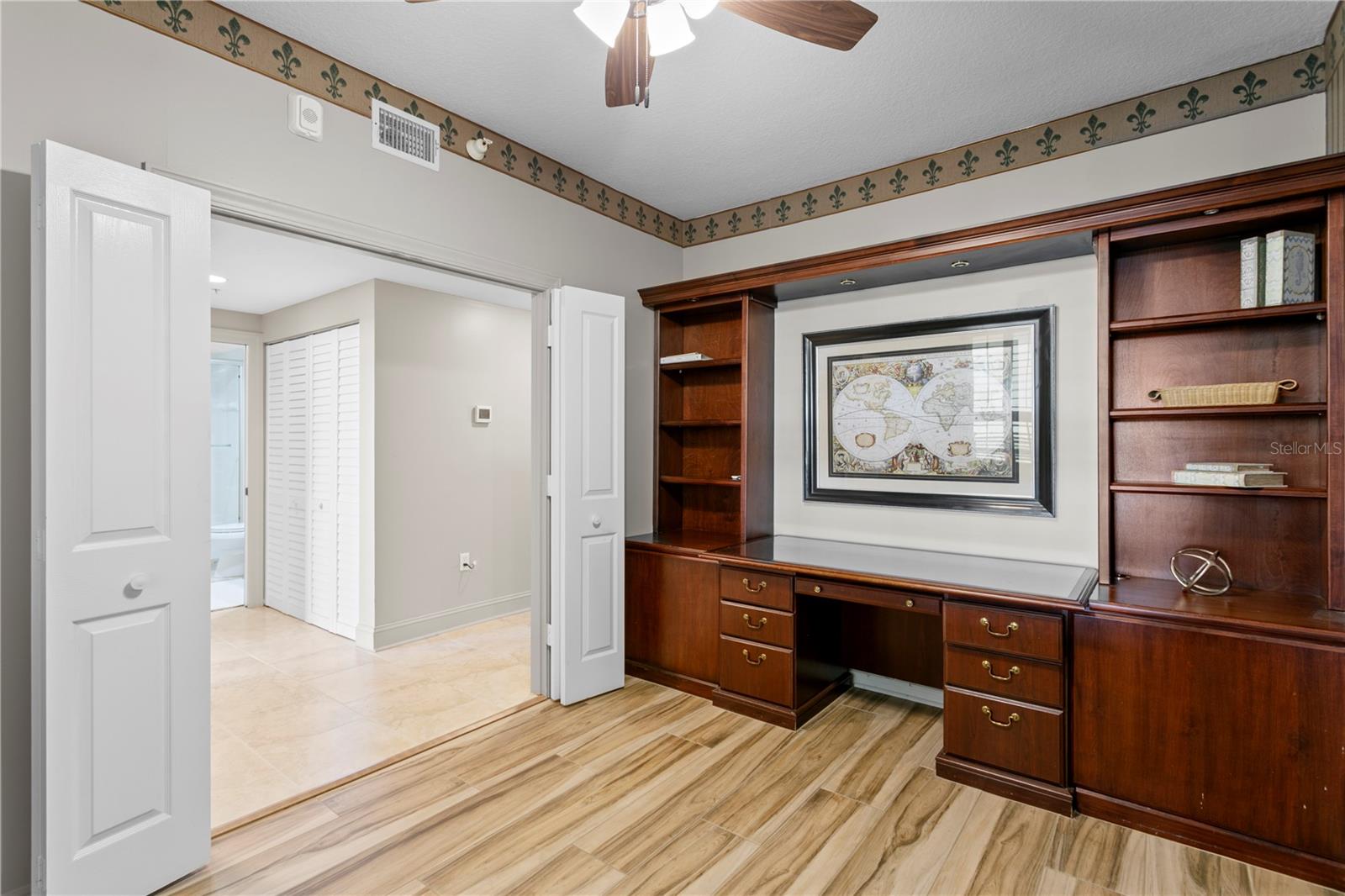 4717 Dolphin Cay Ln S #507 Property Photo 31