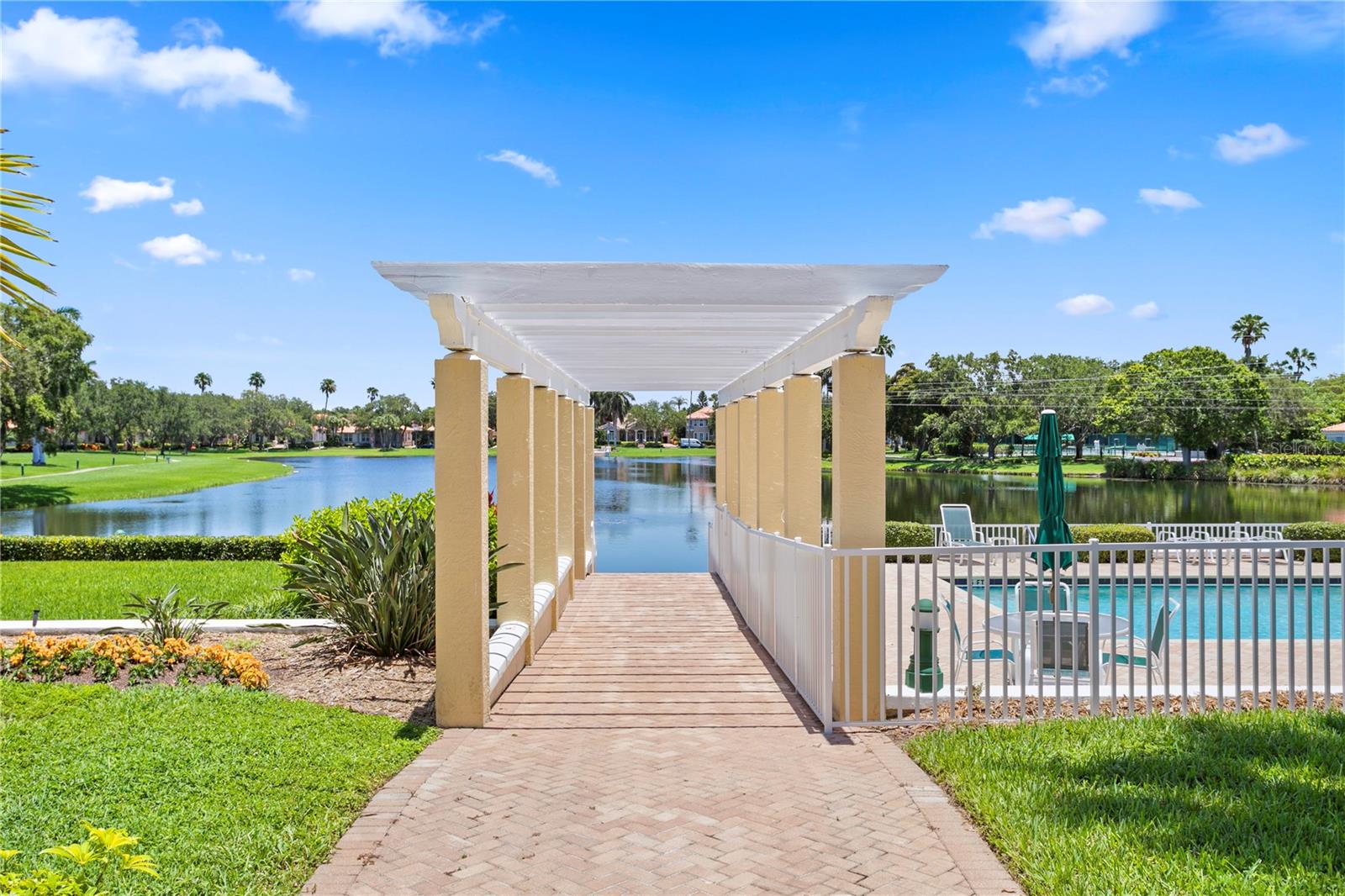 4717 Dolphin Cay Ln S #507 Property Photo 38