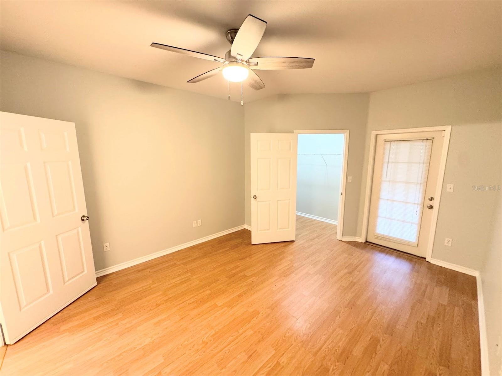 4305 Bayside Village Dr #104 Property Photo 8