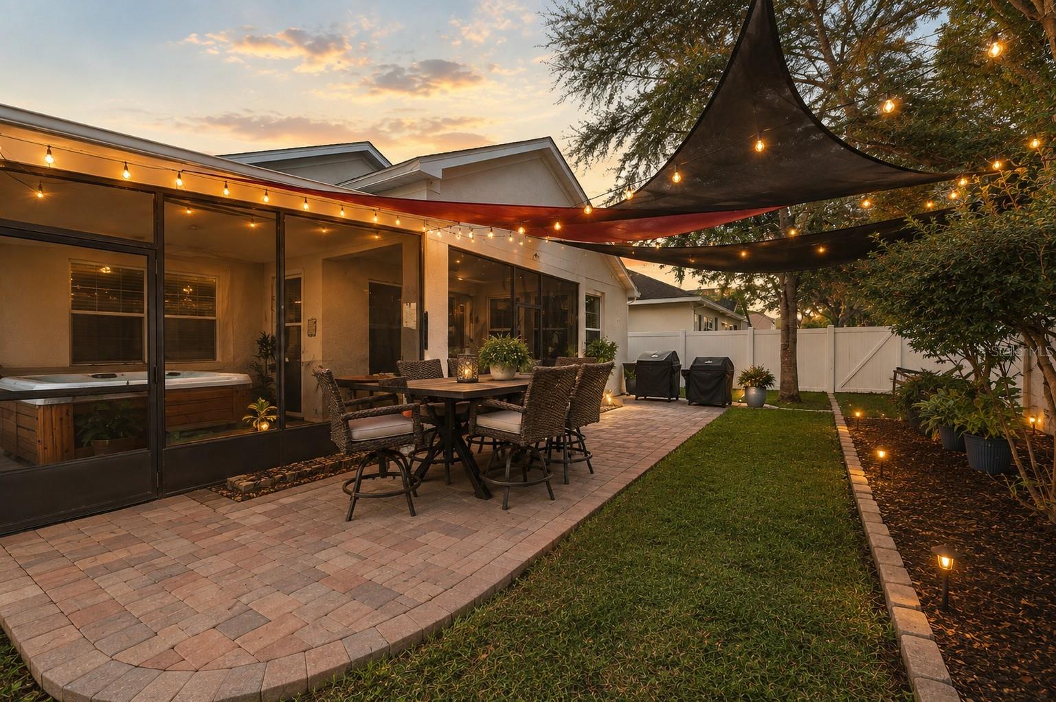 10207 Avelar Ridge Dr Property Photo 14