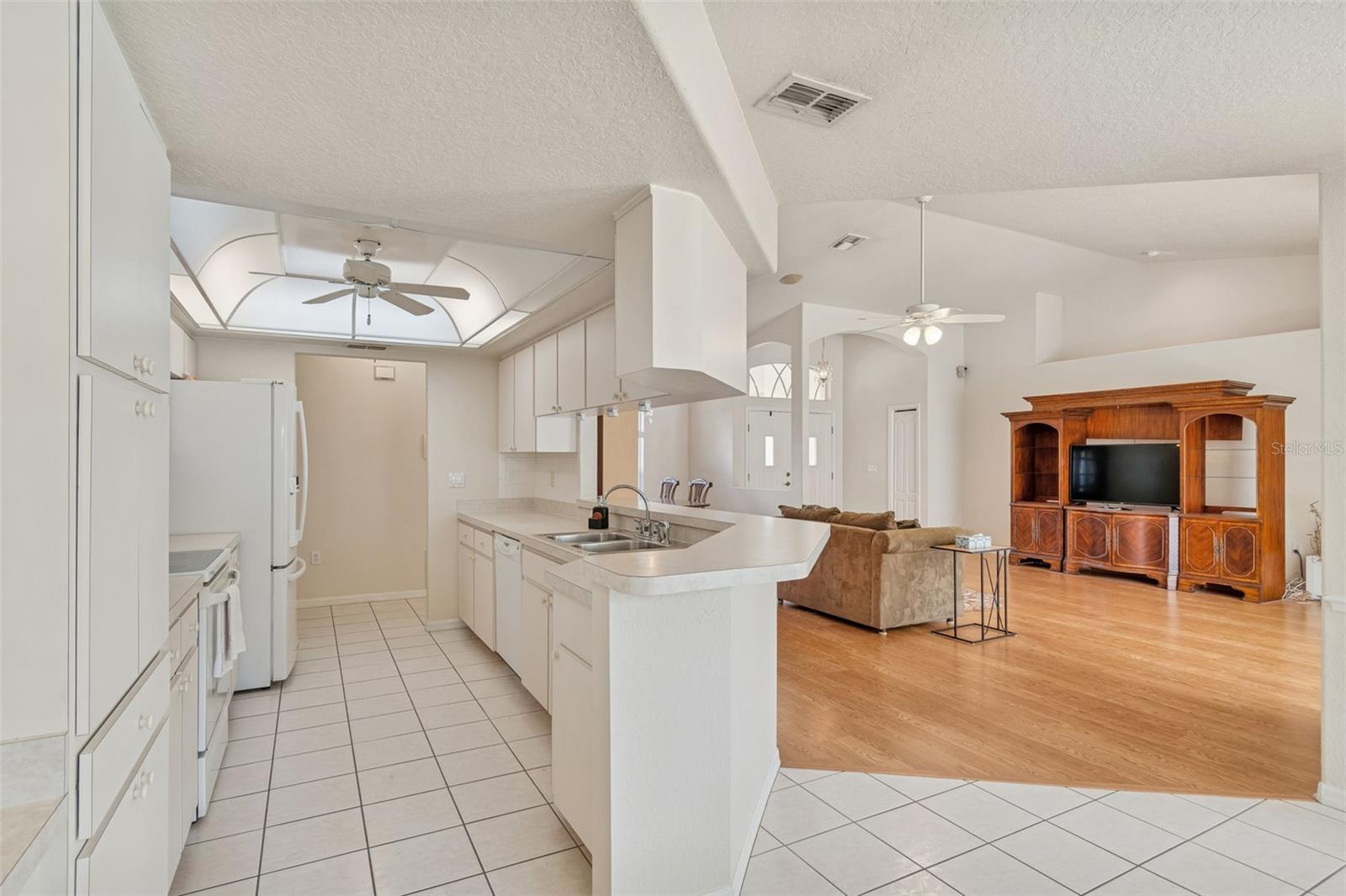 16402 Fringe Tree Dr Property Photo 24