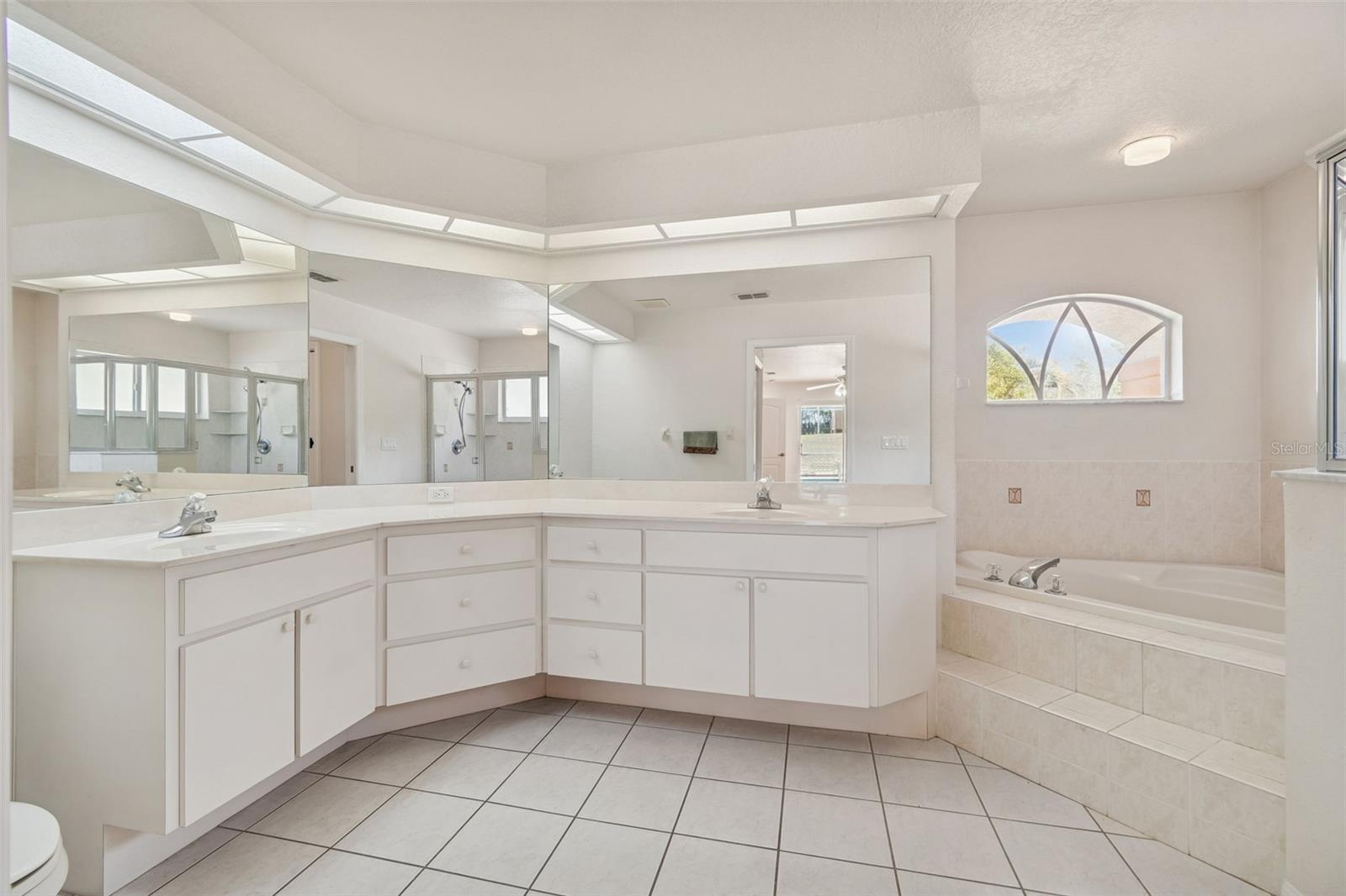 16402 Fringe Tree Dr Property Photo 34