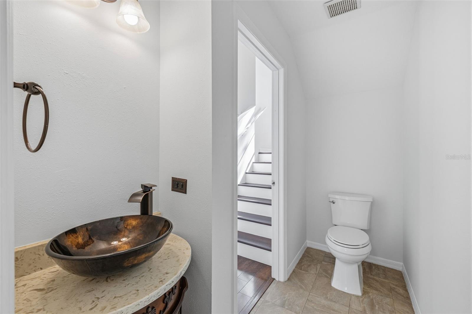17705 Esprit Dr Property Photo 17