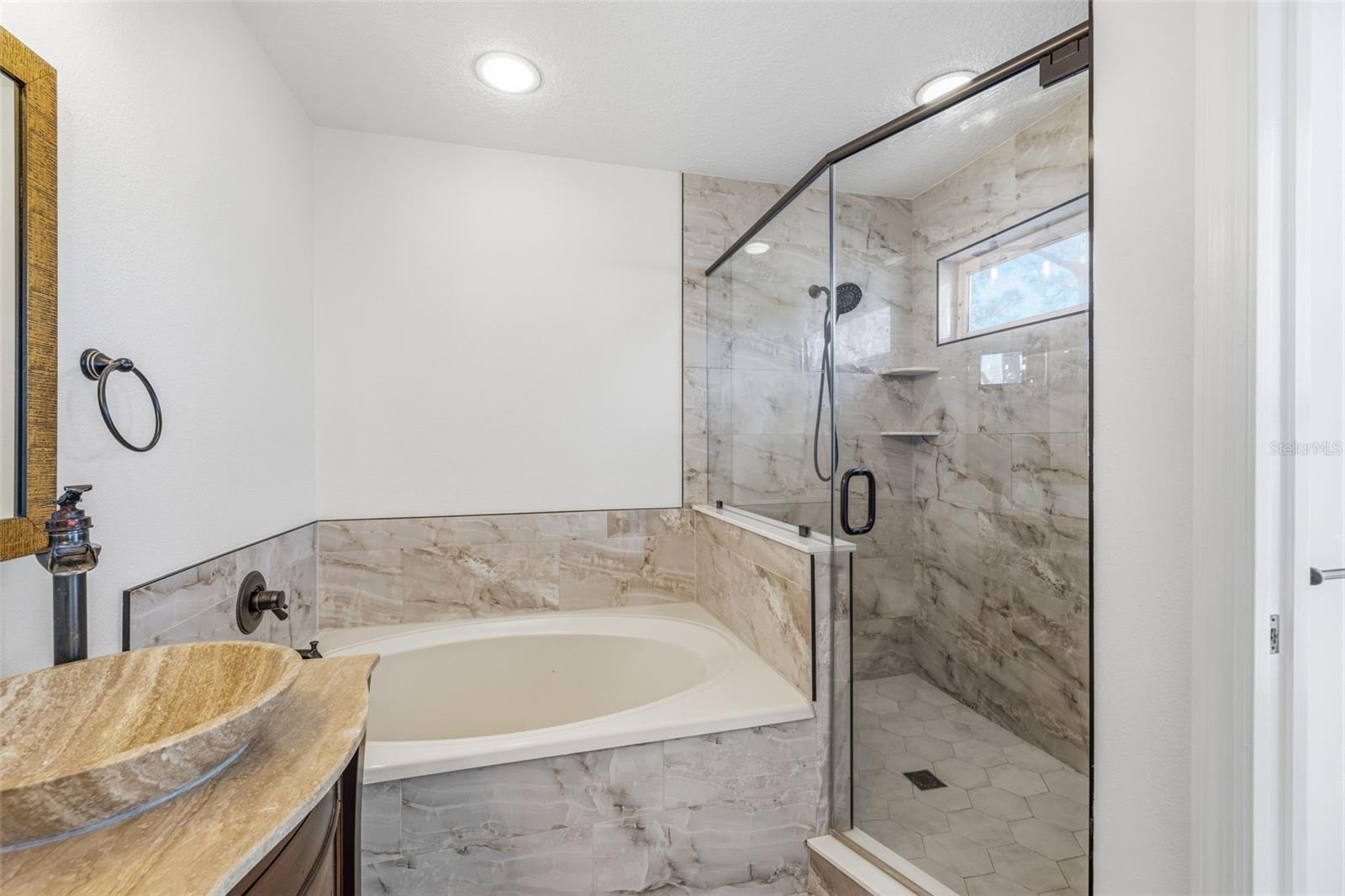 17705 Esprit Dr Property Photo 27