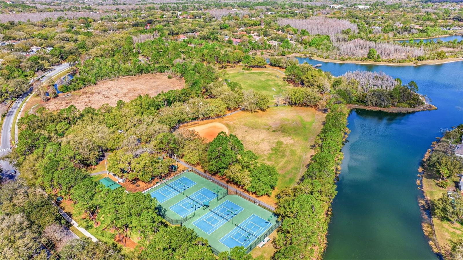 17705 Esprit Dr Property Photo 45