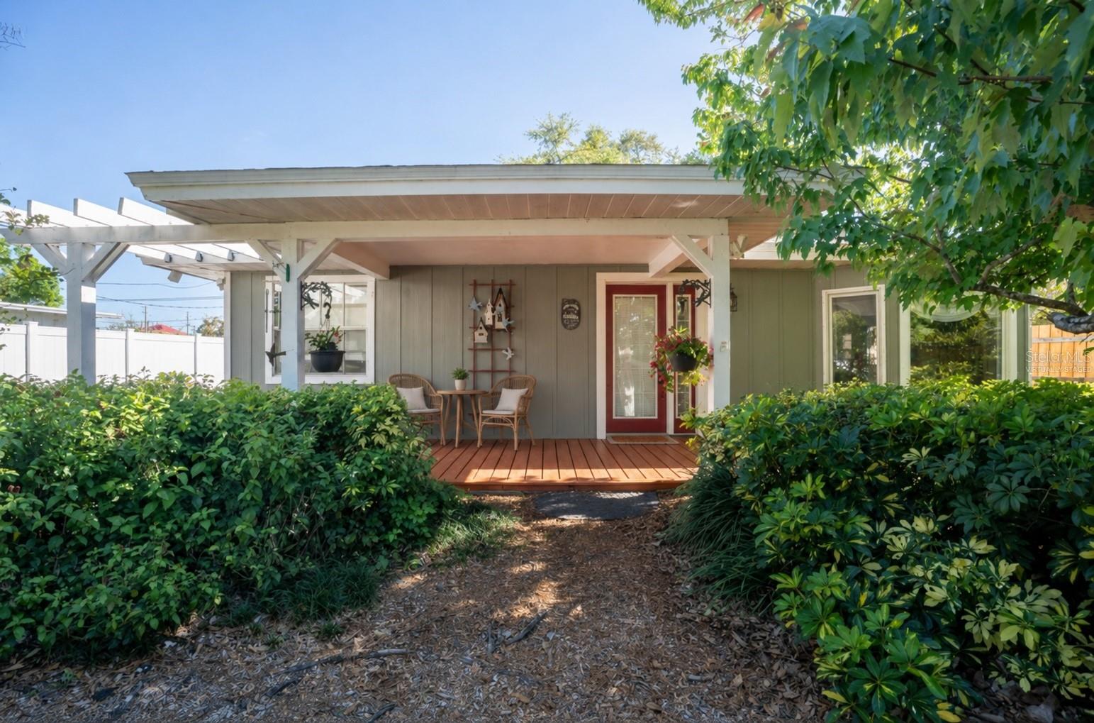 2567 CENTRAL AVE