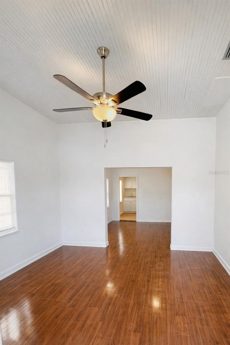 2507 Armenia Property Photo 2