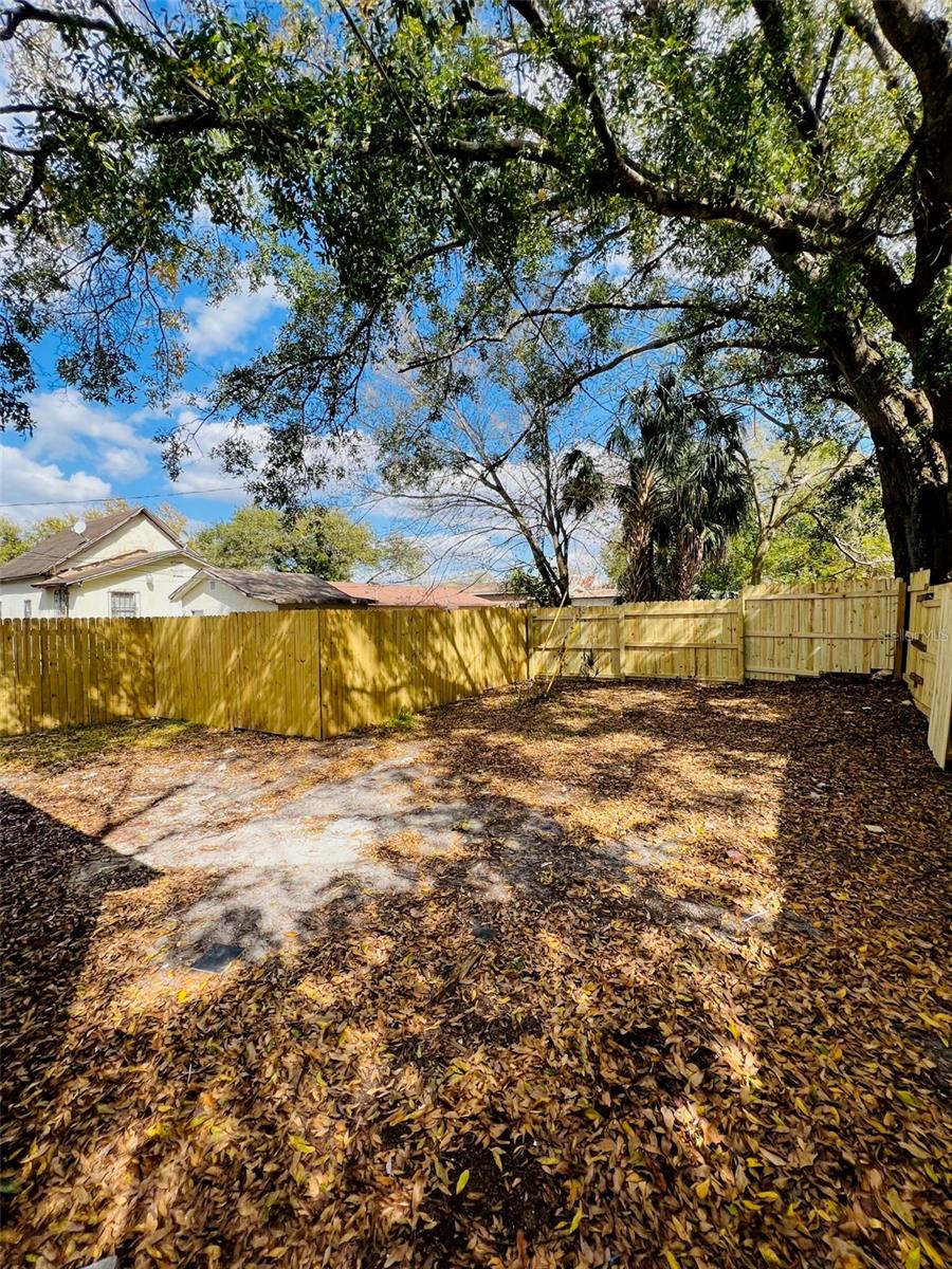 2507 Armenia Property Photo 6