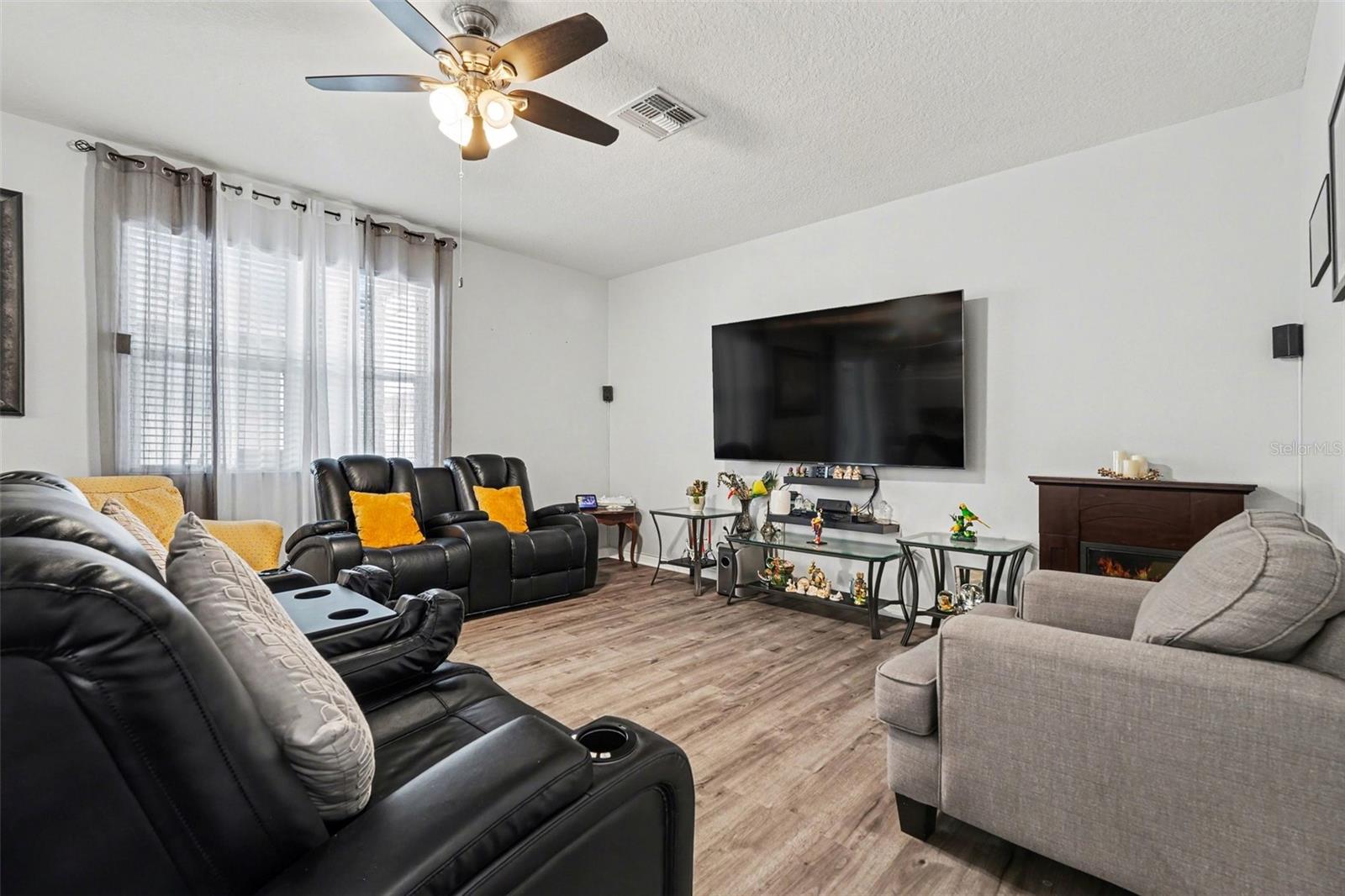 10617 Aldo Moro Dr Property Photo 10