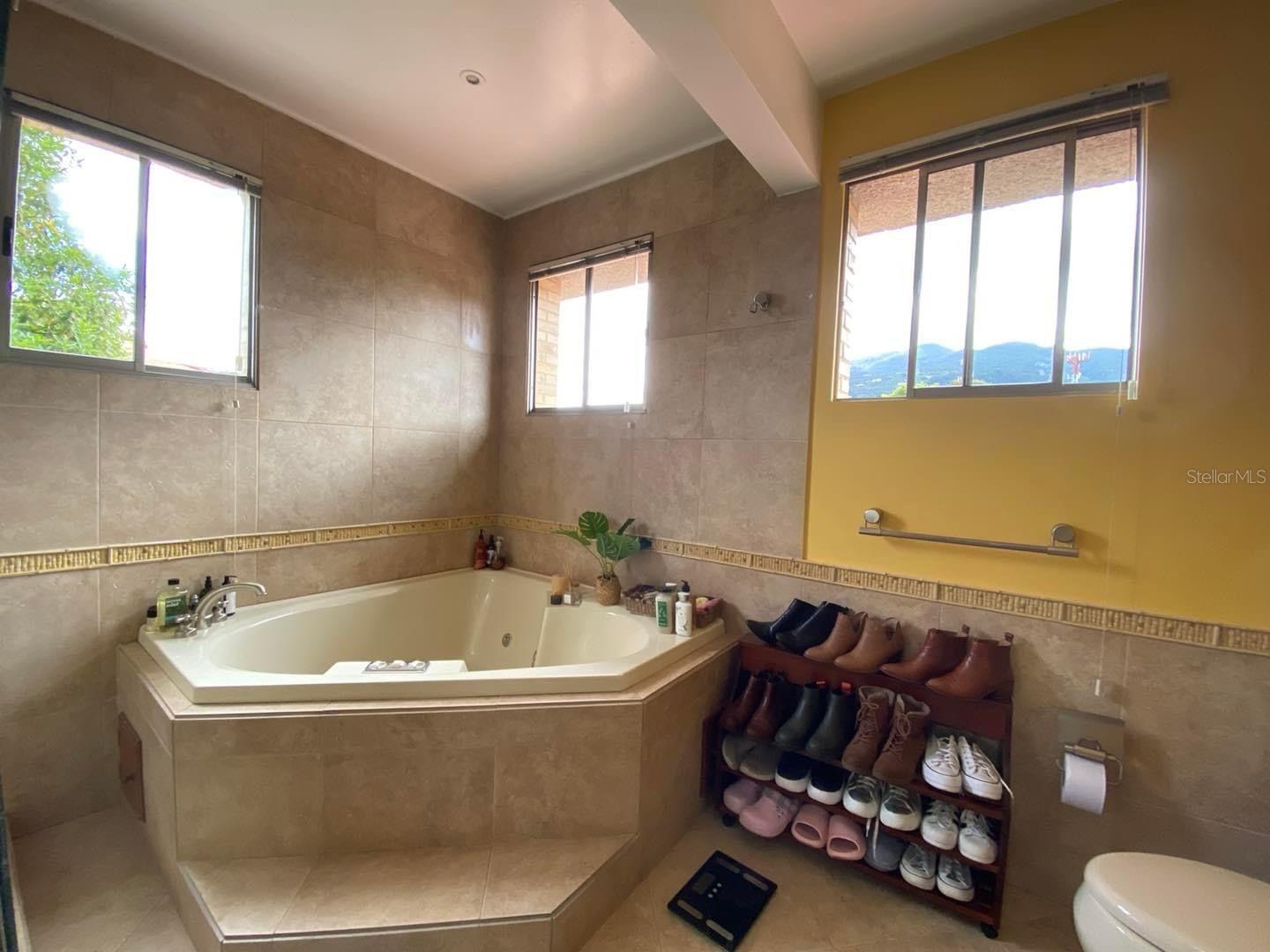 47 Carrera 47 Property Photo 13