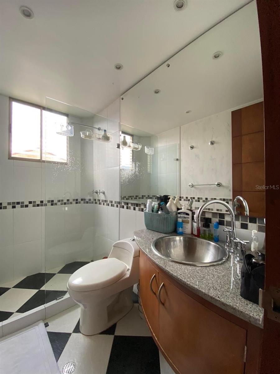 47 Carrera 47 Property Photo 15
