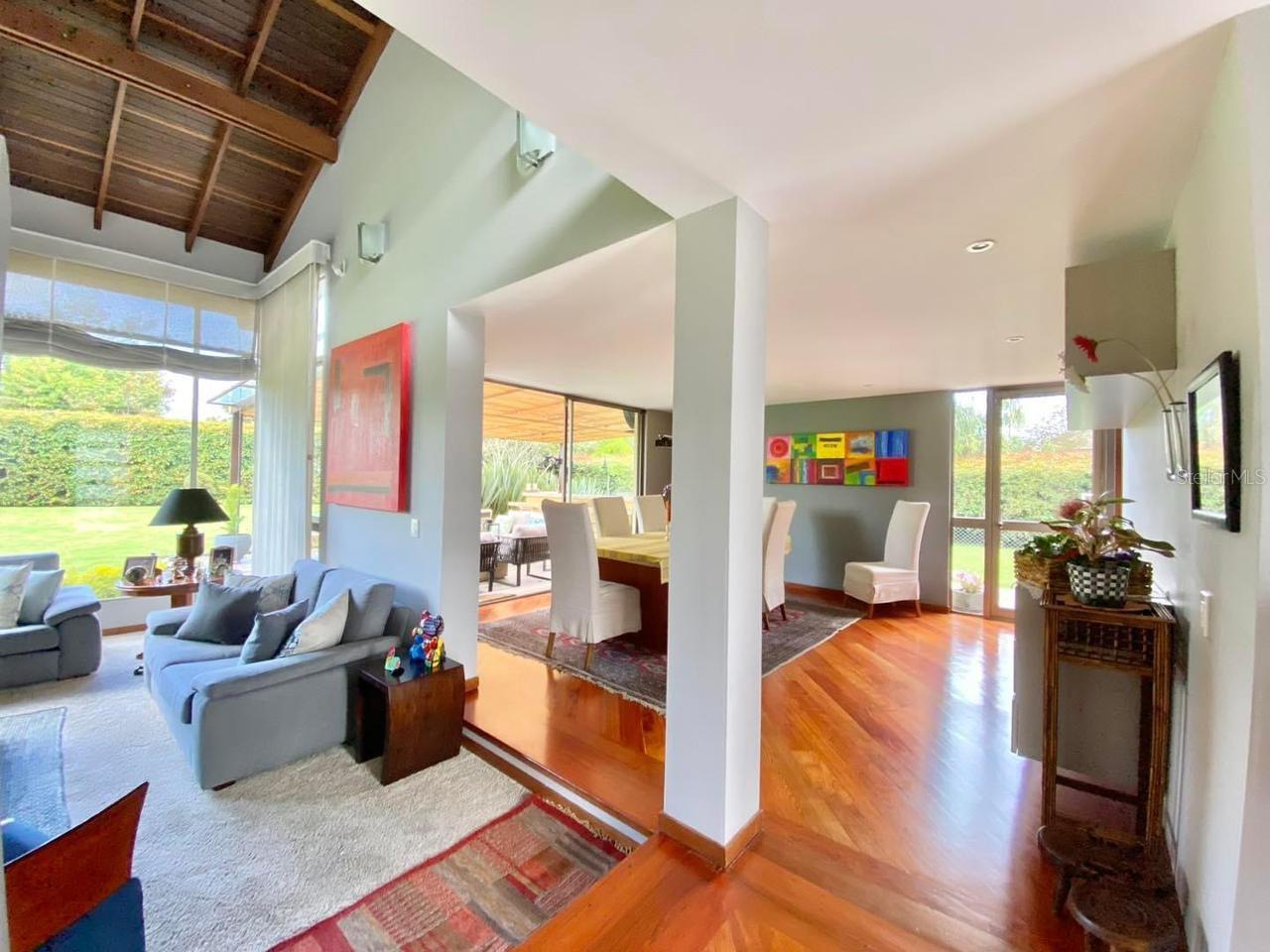 47 Carrera 47 Property Photo 18