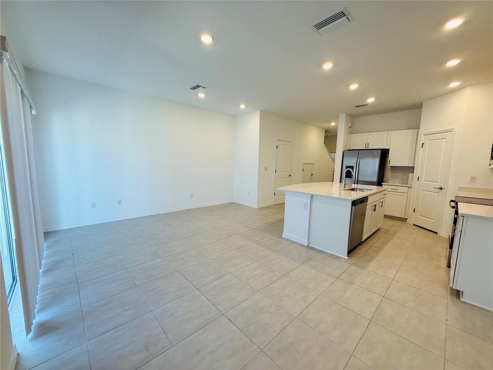 2264 Paravane Way Property Photo 4