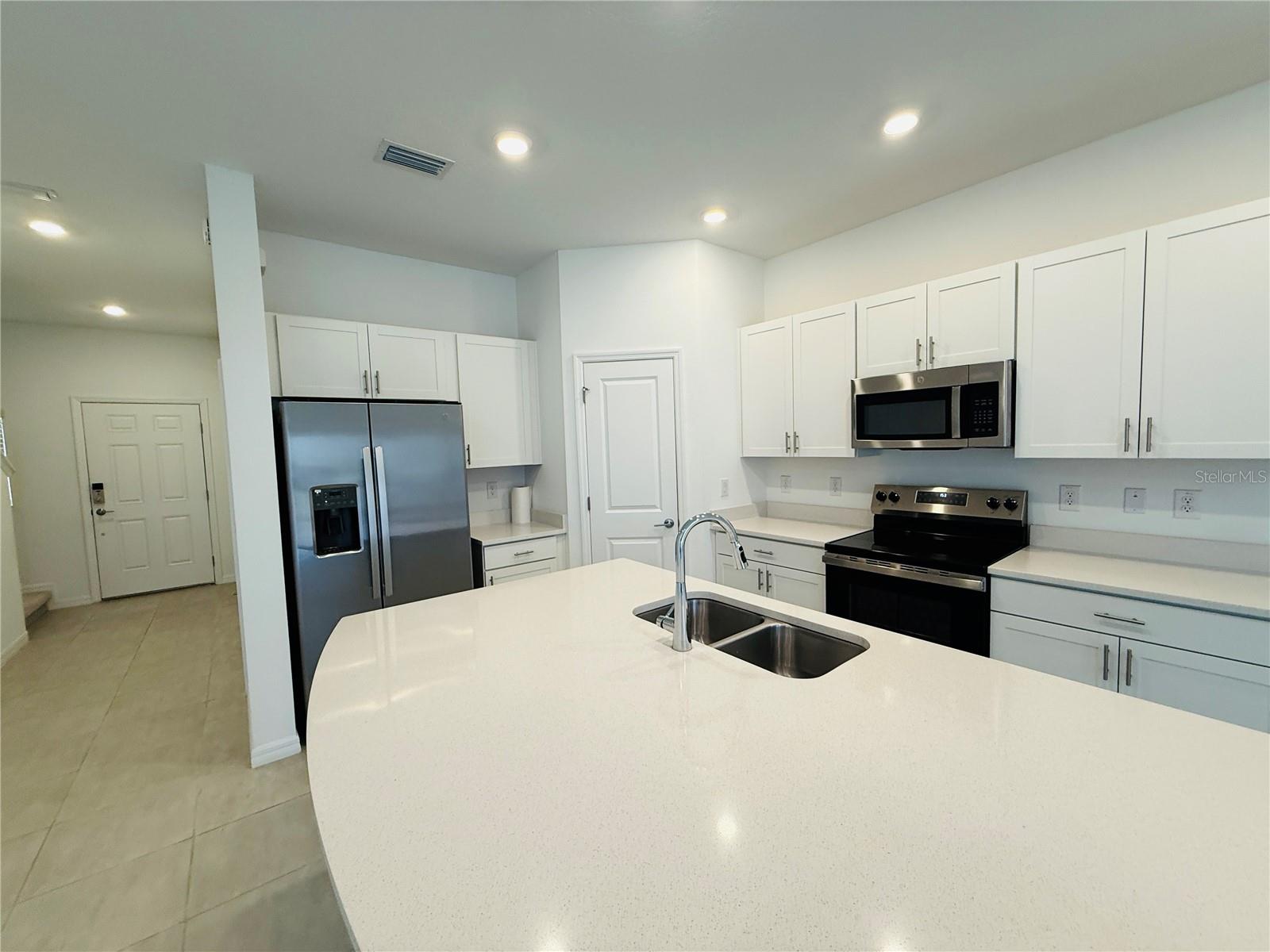 2264 Paravane Way Property Photo 12