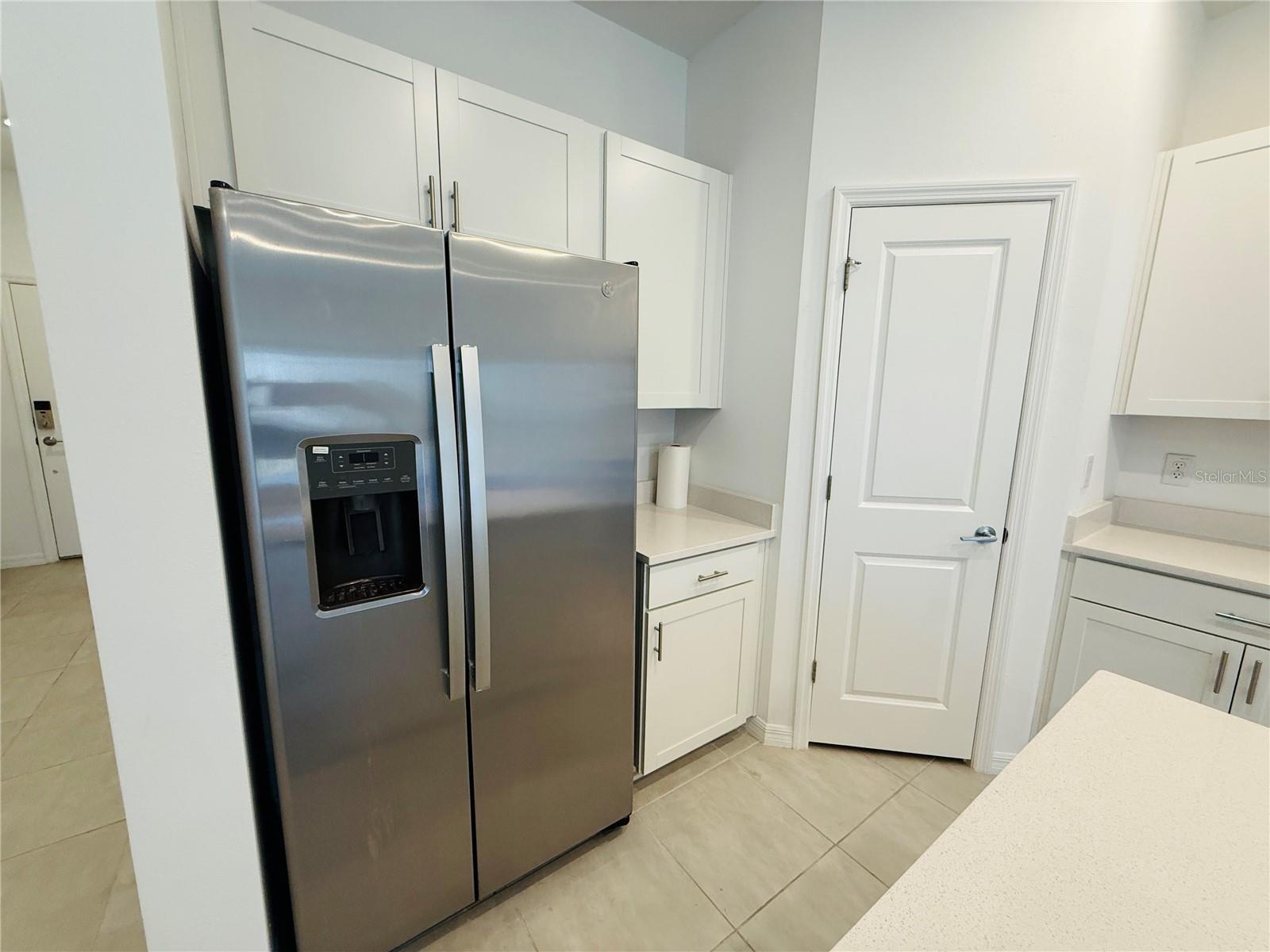 2264 Paravane Way Property Photo 13