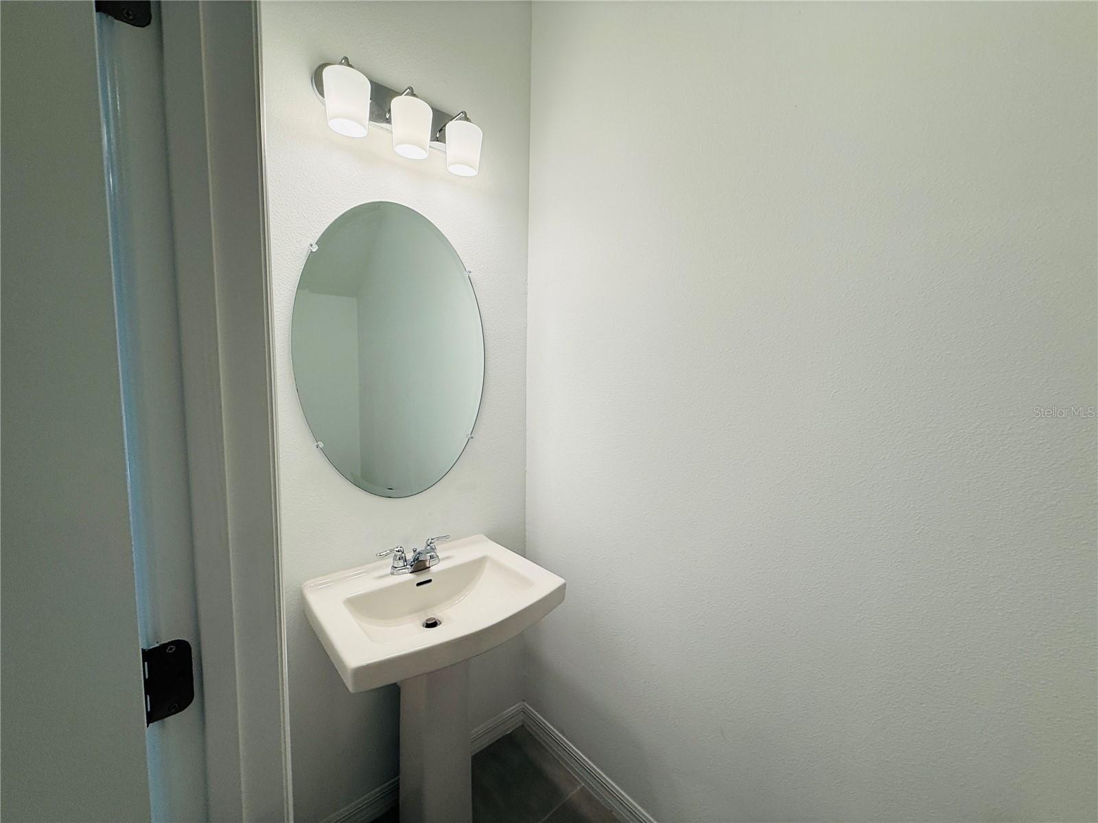 2264 Paravane Way Property Photo 14