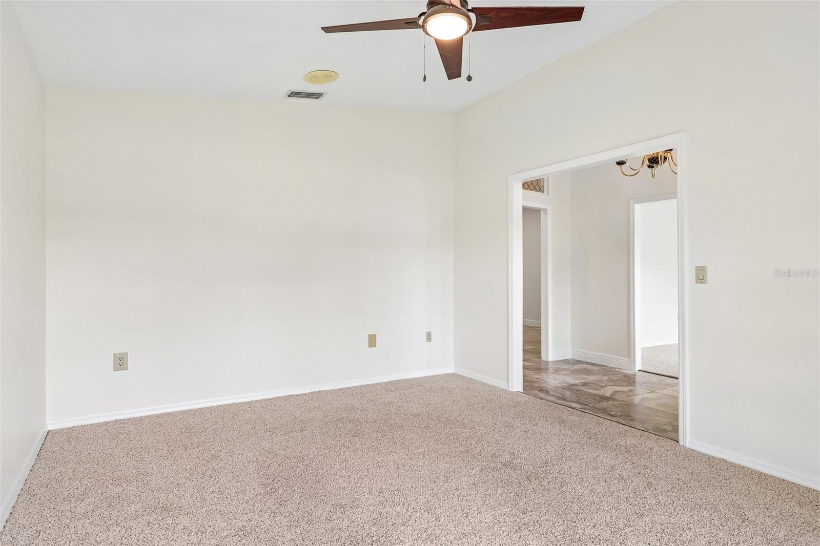7026 Pinehaven Dr Property Photo 7