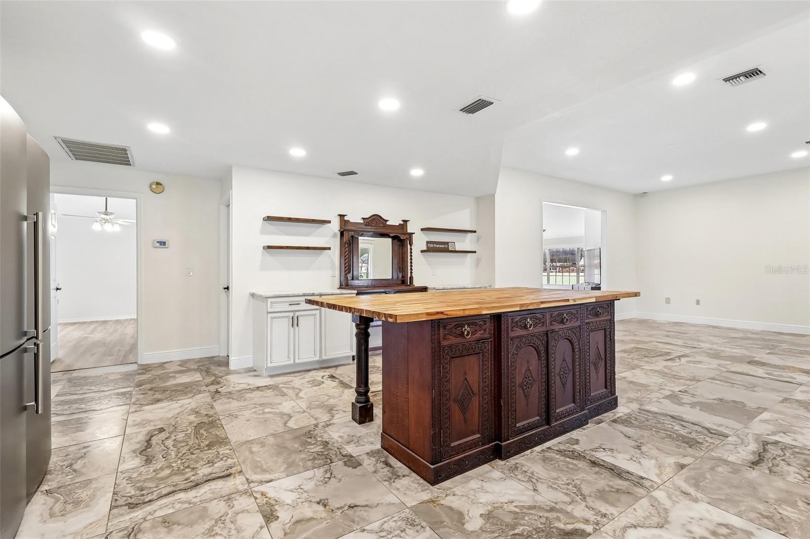 7026 Pinehaven Dr Property Photo 15