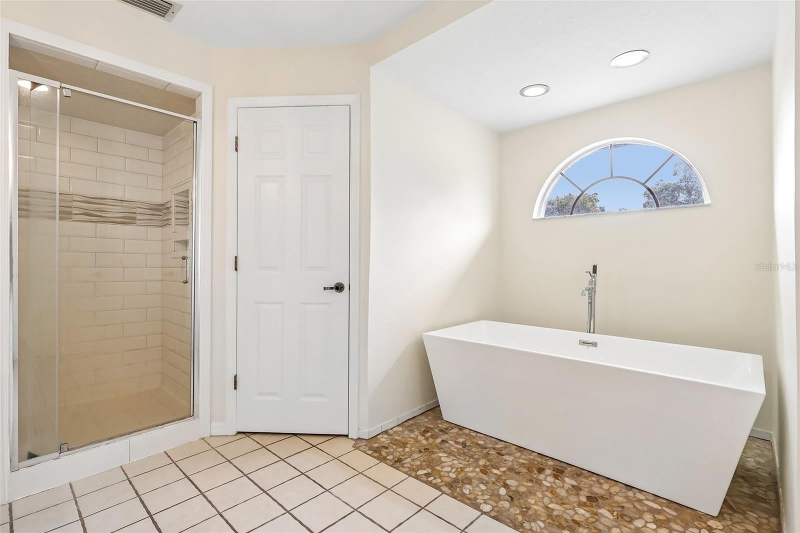 7026 Pinehaven Dr Property Photo 27