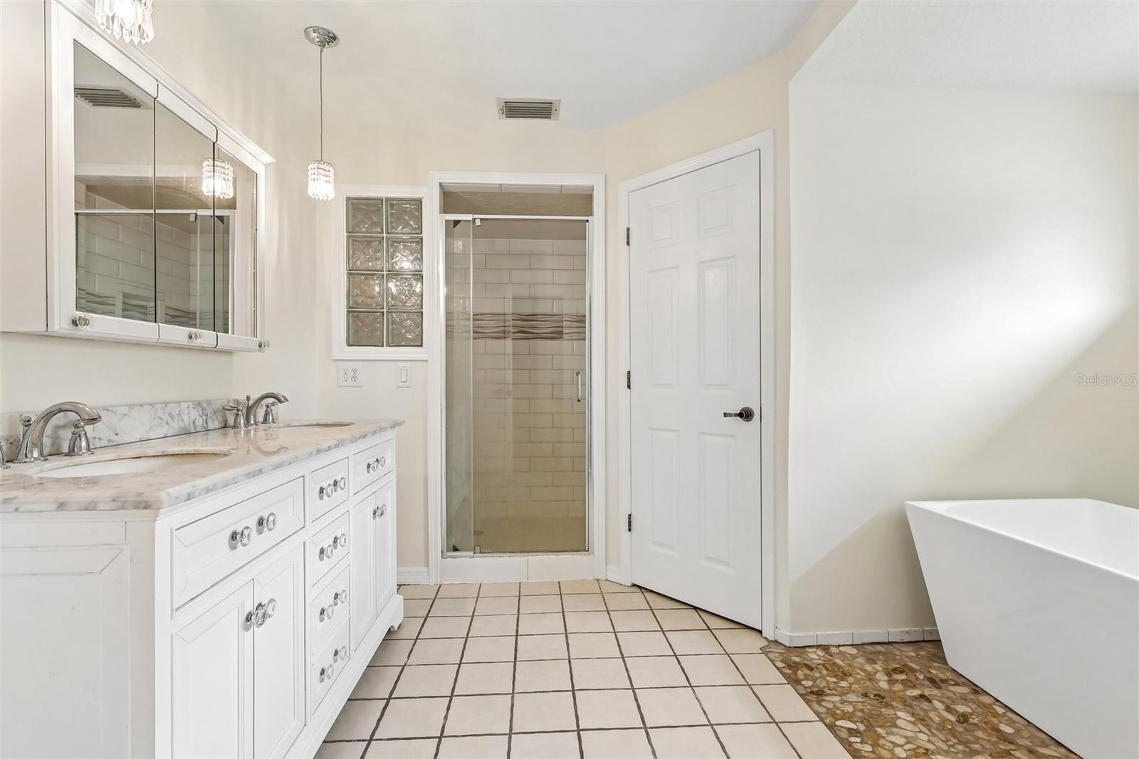 7026 Pinehaven Dr Property Photo 28