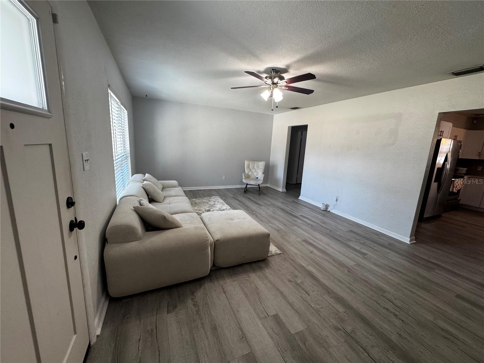 6914 N Ola Ave Property Photo 10
