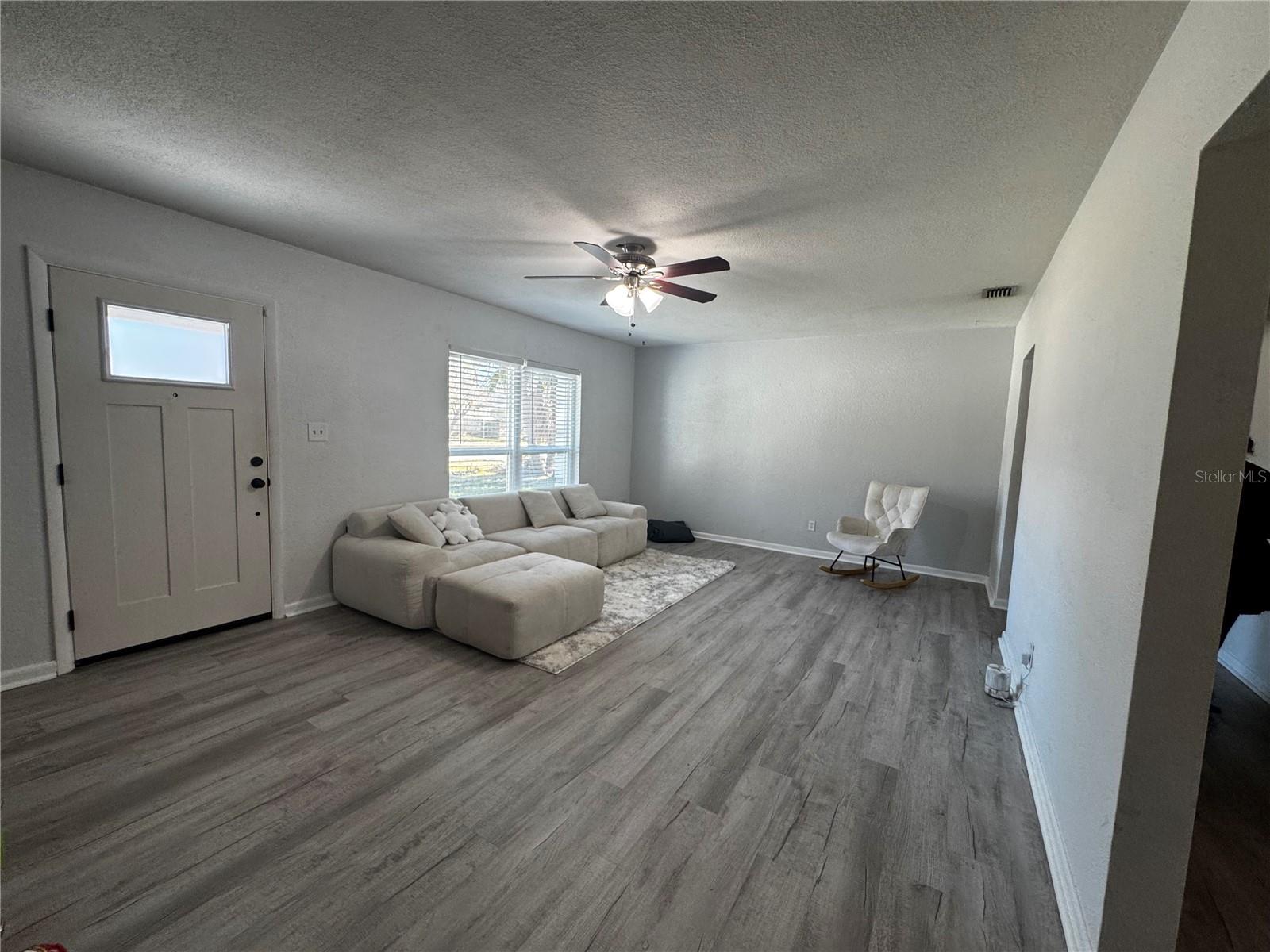 6914 N Ola Ave Property Photo 12