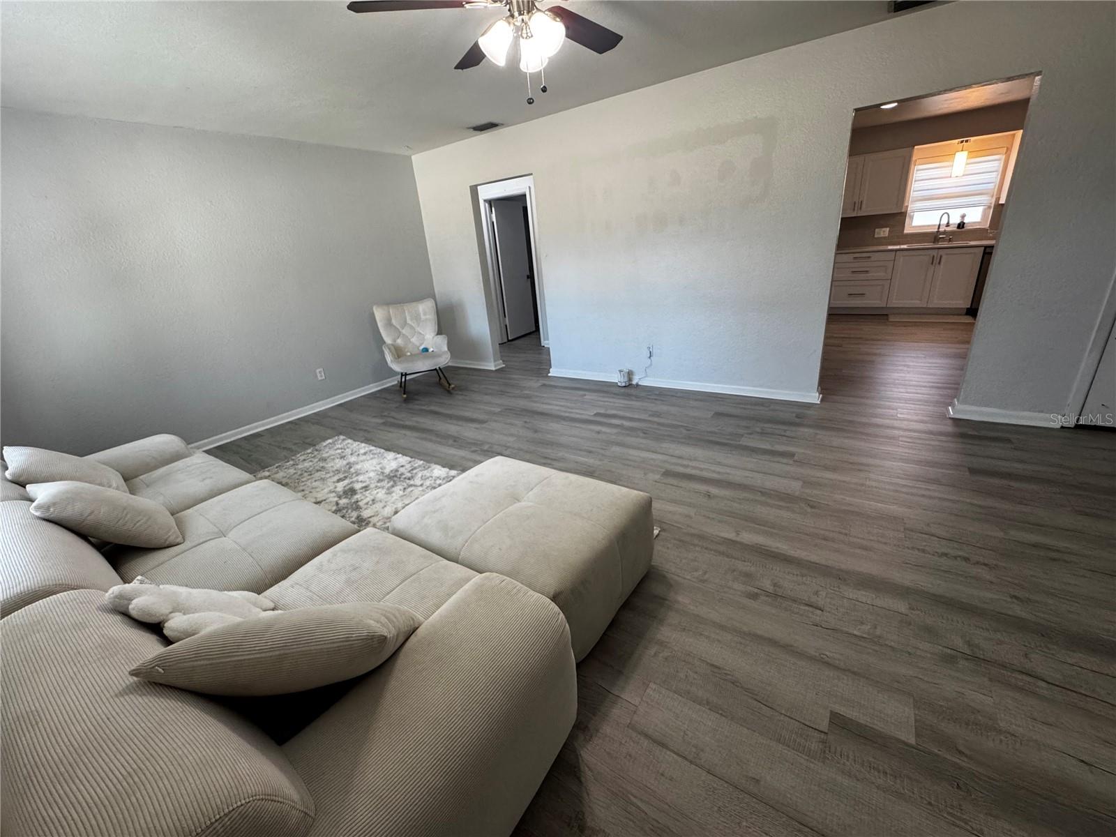 6914 N Ola Ave Property Photo 13