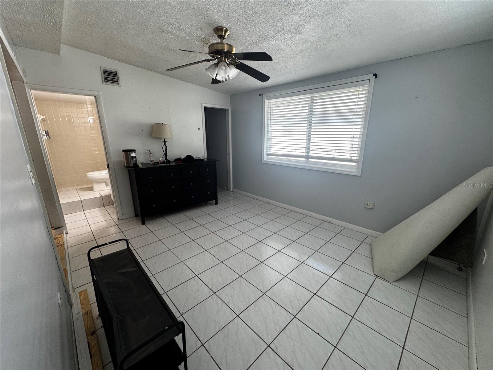 6914 N Ola Ave Property Photo 20