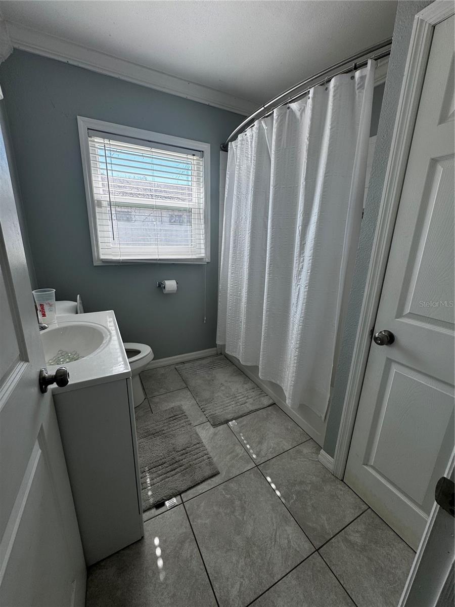 6914 N Ola Ave Property Photo 22