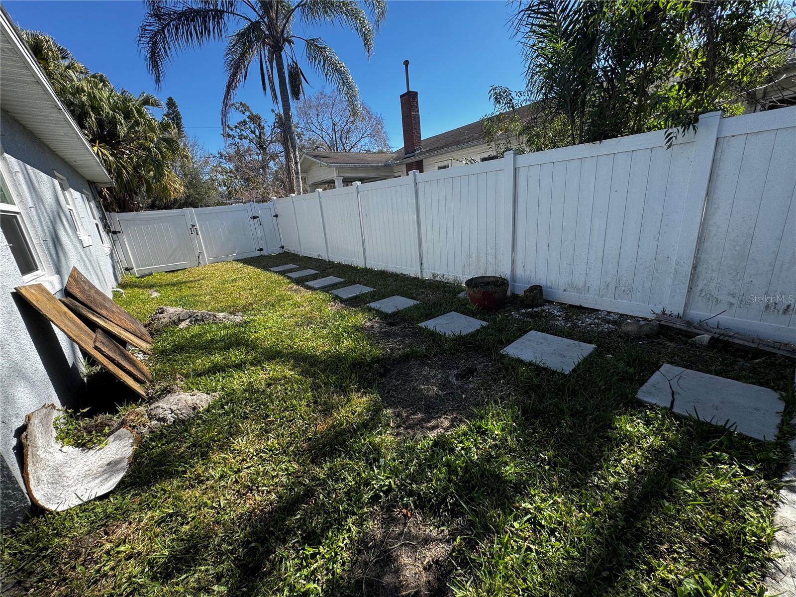 6914 N Ola Ave Property Photo 32